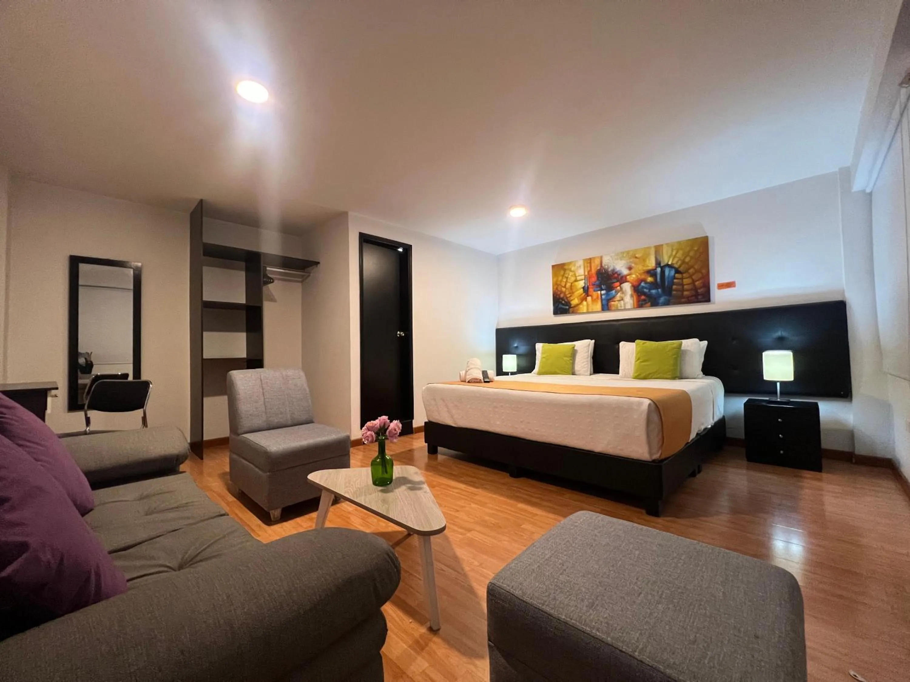 Double Room with Private Bathroom in Hotel Ferias Park