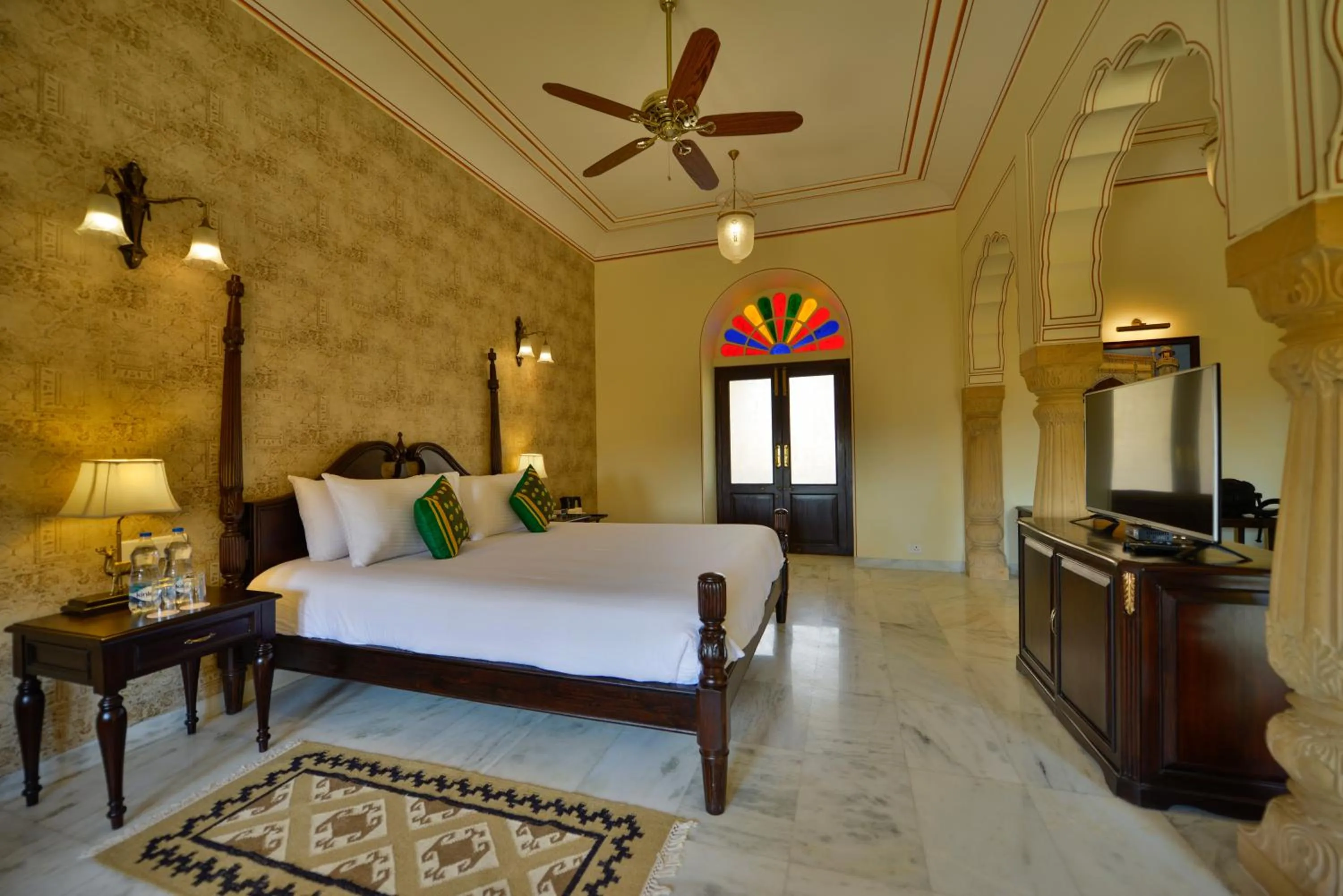 Queen Suite in Hotel Jaisalkot