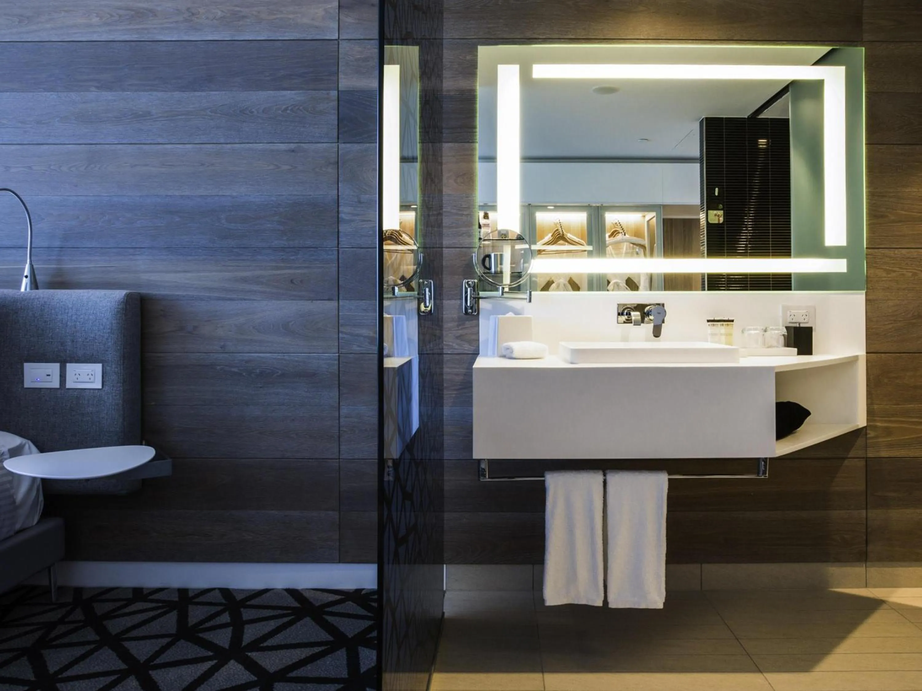 Deluxe Executive King Room - High Floor in Pullman Sydney Airport