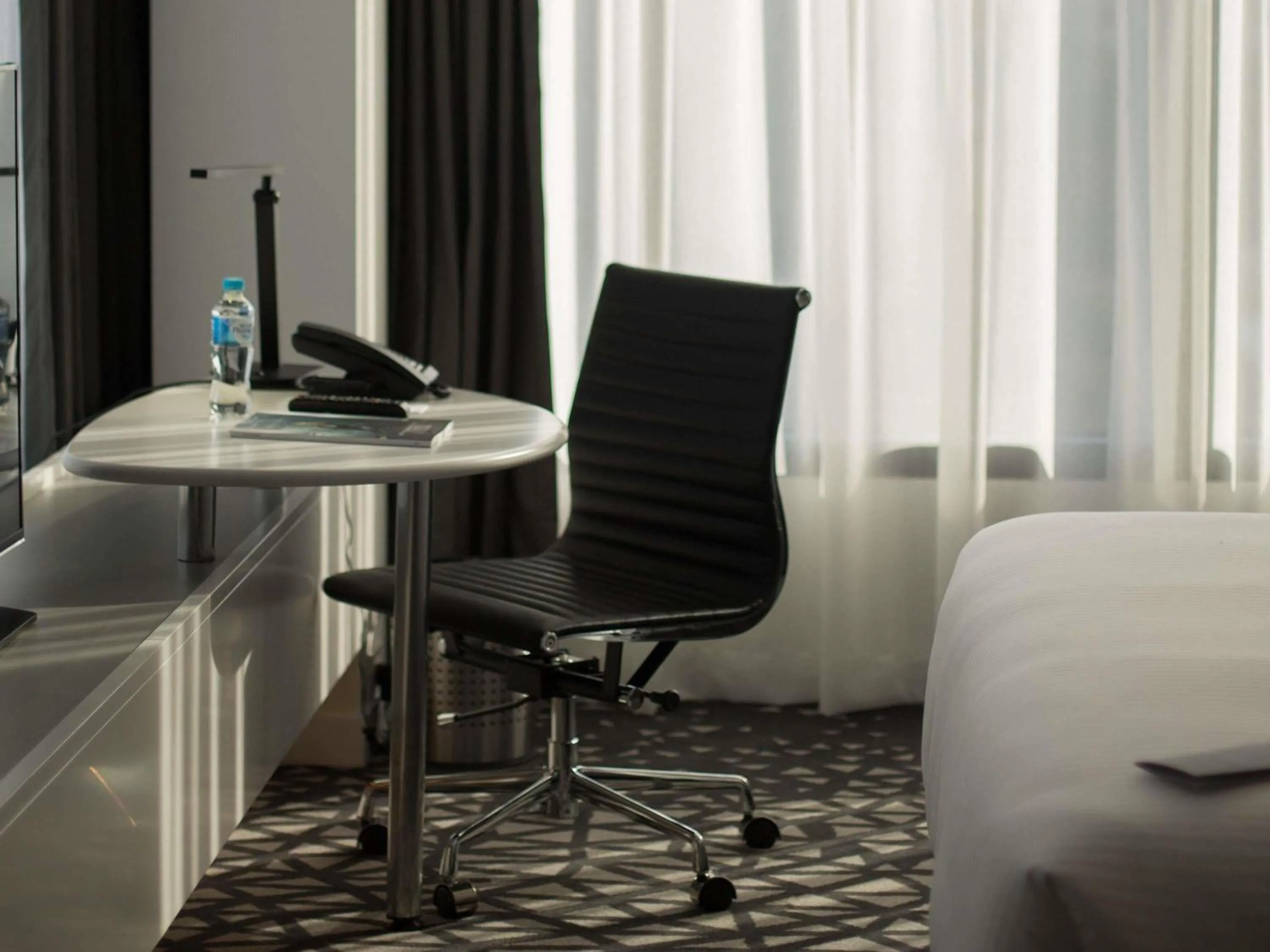 Accessible Superior Room in Pullman Sydney Airport