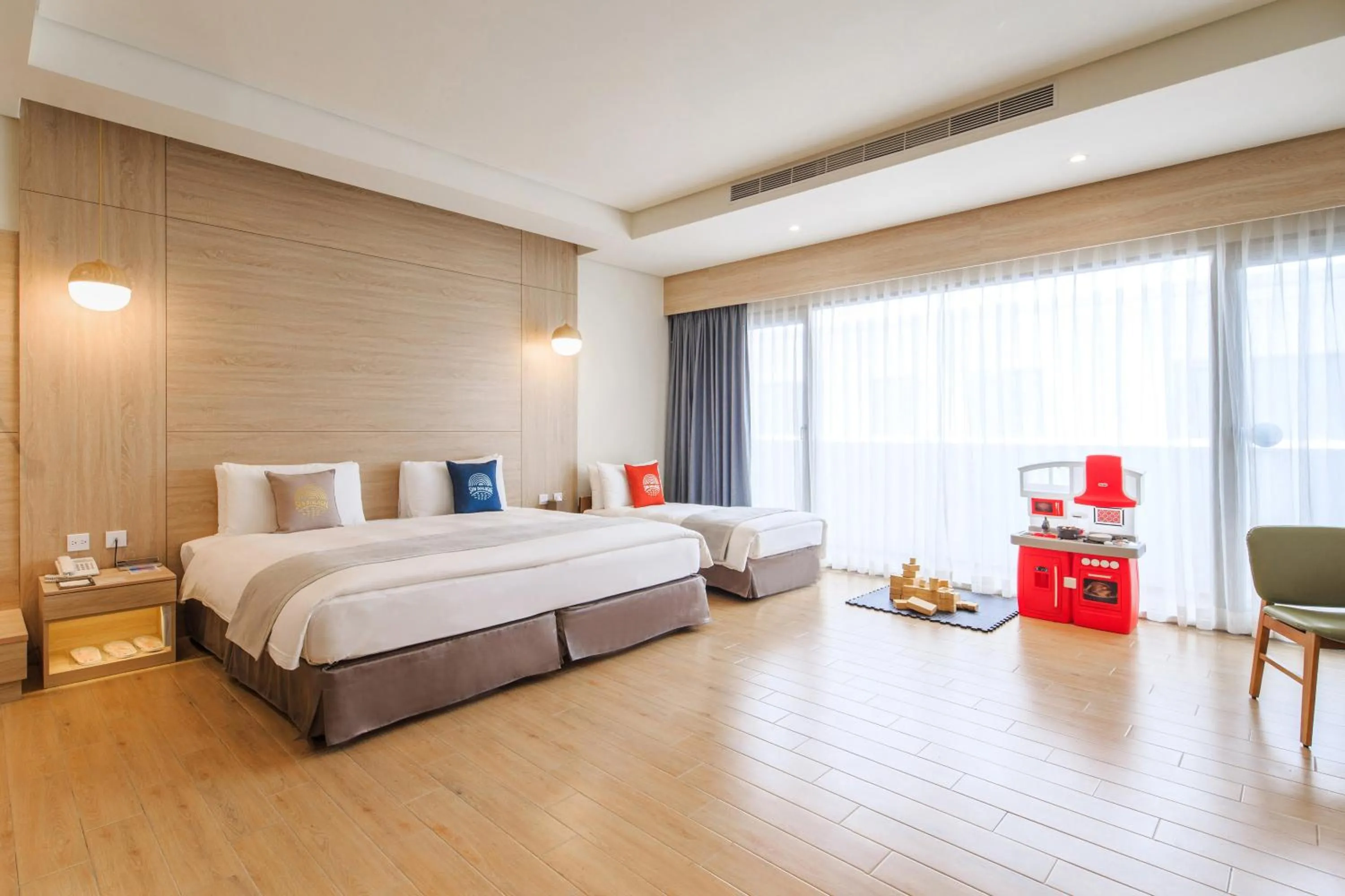 Deluxe Triple Room in Sun Dialogue Hotel-By Cosmos Creation