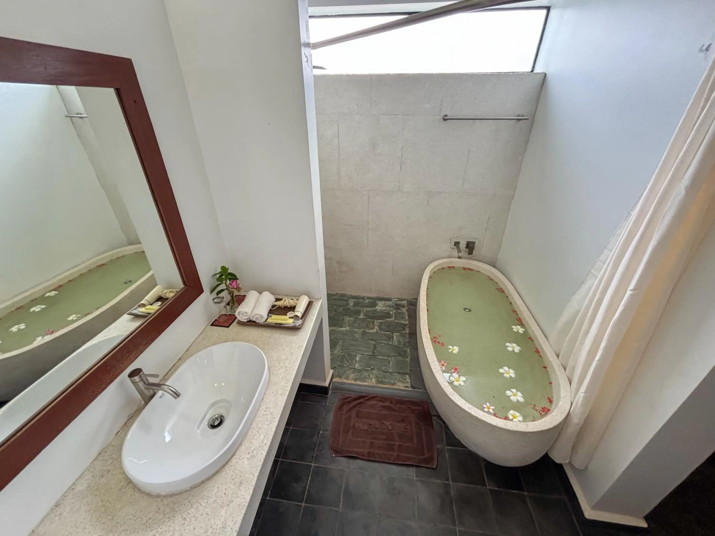 Large Twin Room in Sam So Boutique Villa