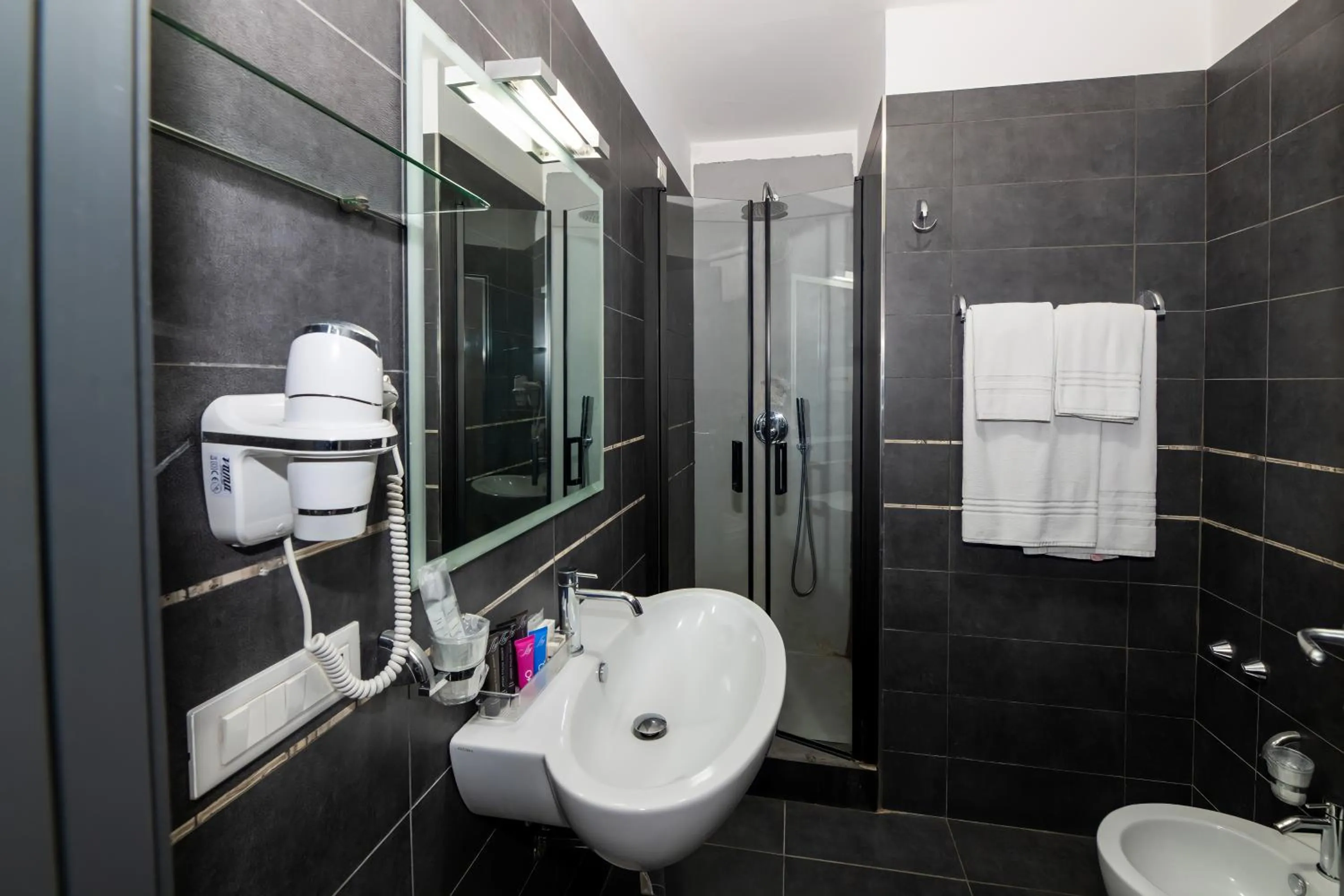 Standard Family Room in Golden Hotel