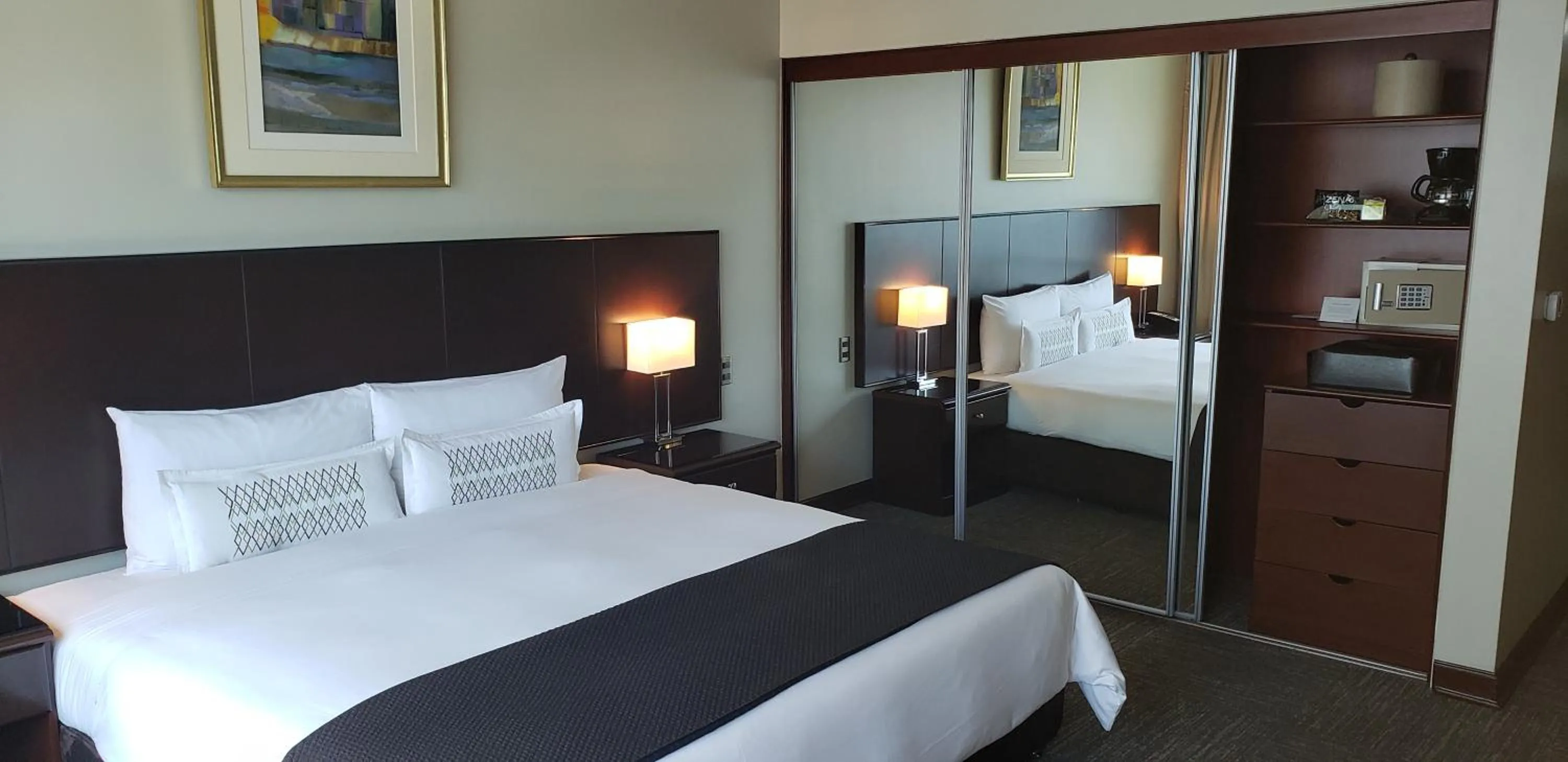 Standard King Room in Delfines Hotel & Convention Center