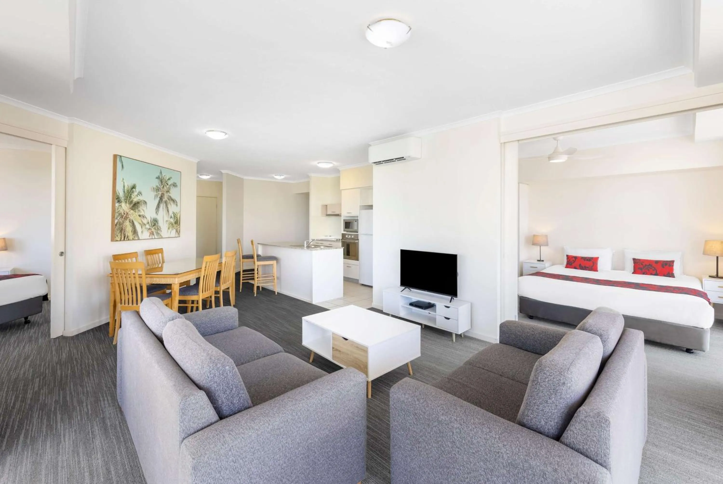 Three Bedroom Apartment in Ramada By Wyndham Marcoola Beach