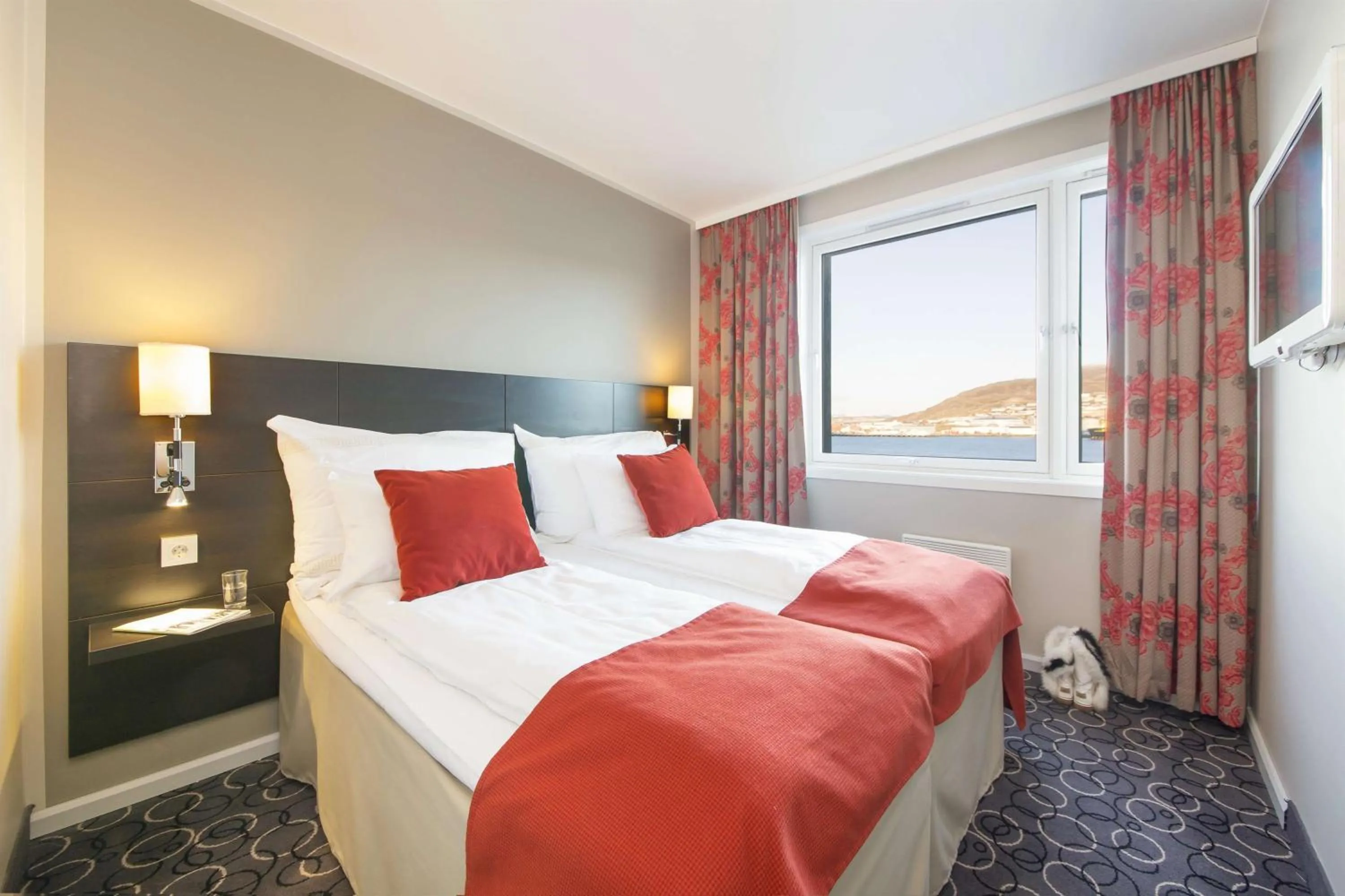 Superior Twin Room in Scandic Hammerfest