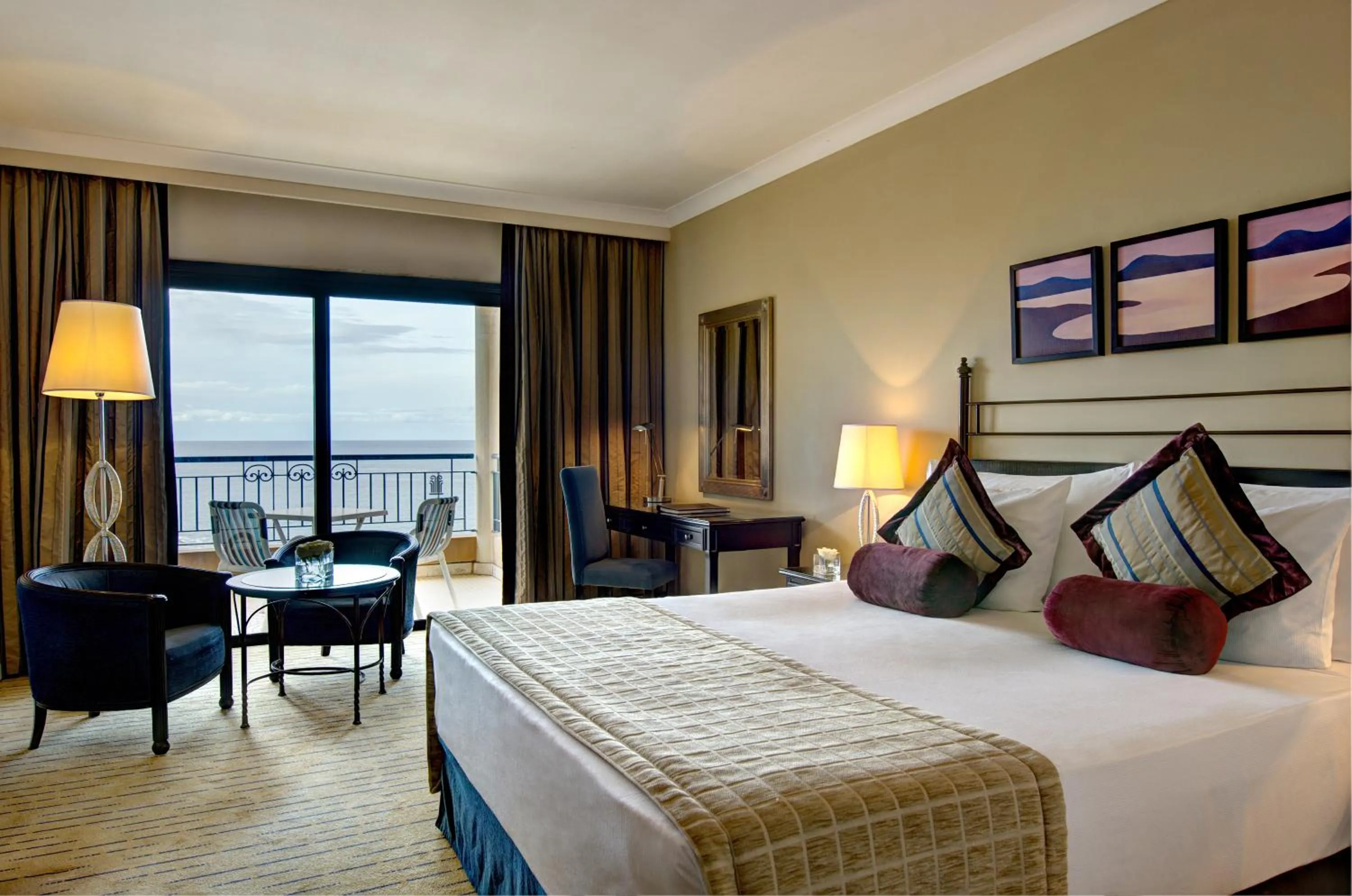 Deluxe Suite with Sea View - single occupancy in Corinthia St George's Bay