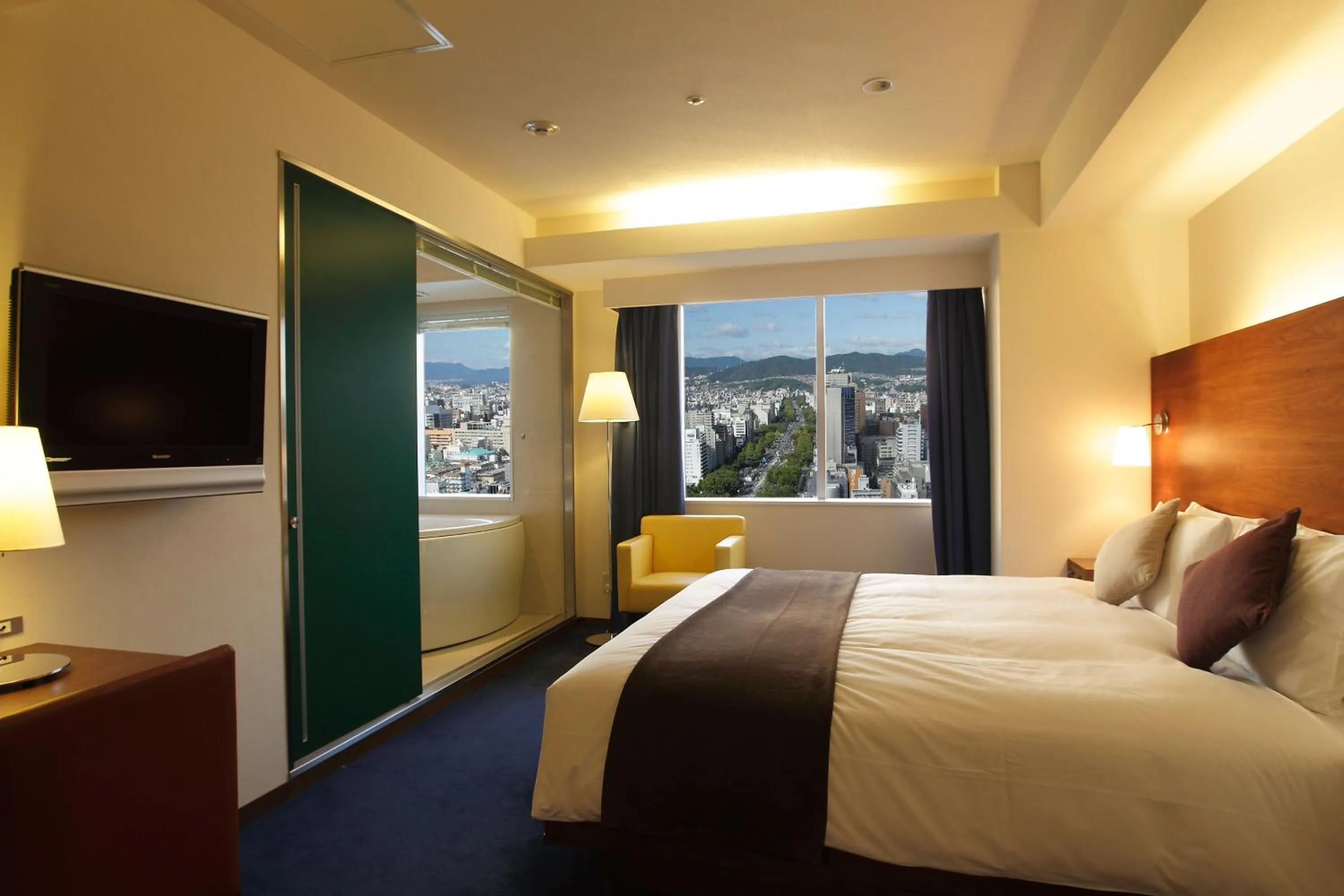 Executive King Room High Floor 21㎡ - single occupancy - Non-Smoking in Oriental Hotel Hiroshima