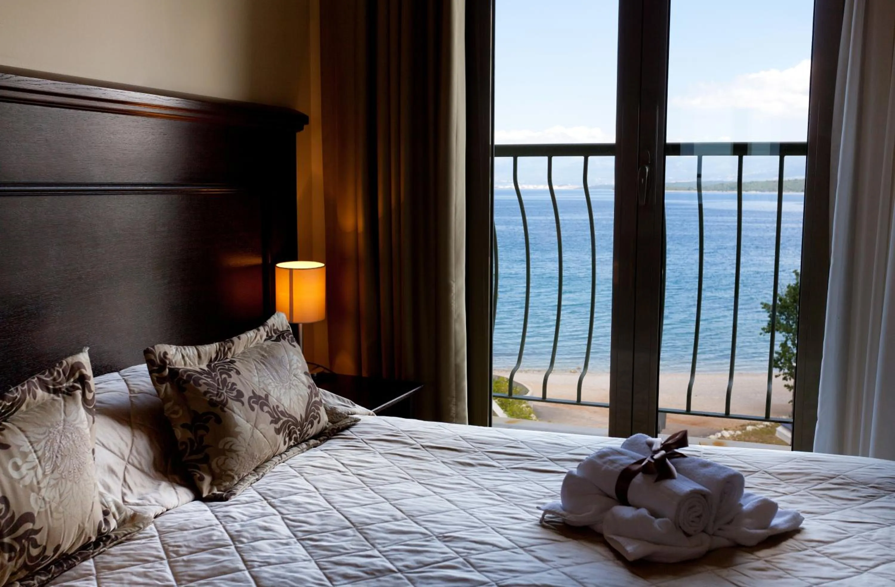 Suite with Sea View in Blue Waves Resort