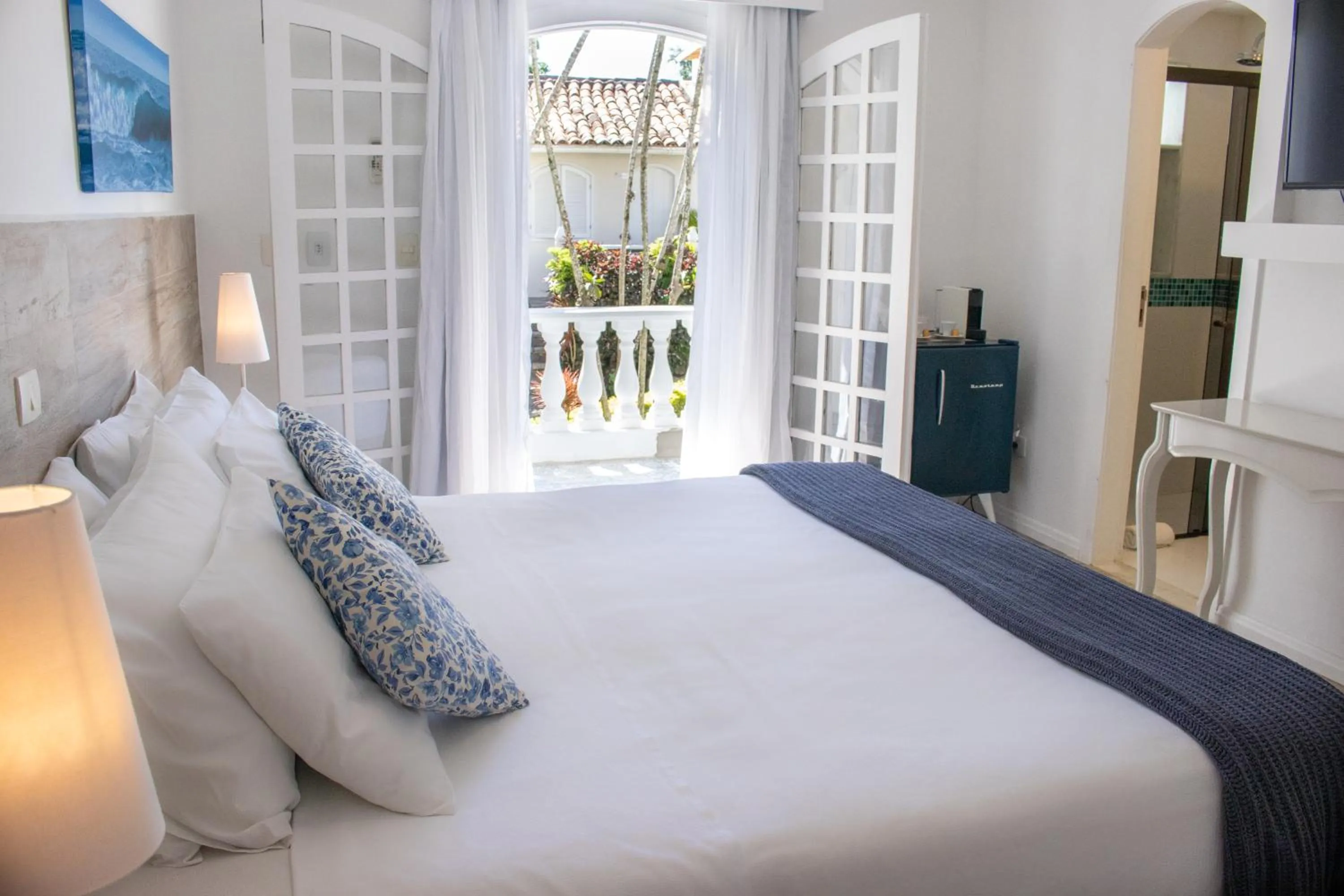 Superior Triple Room in Auberge de la Langouste