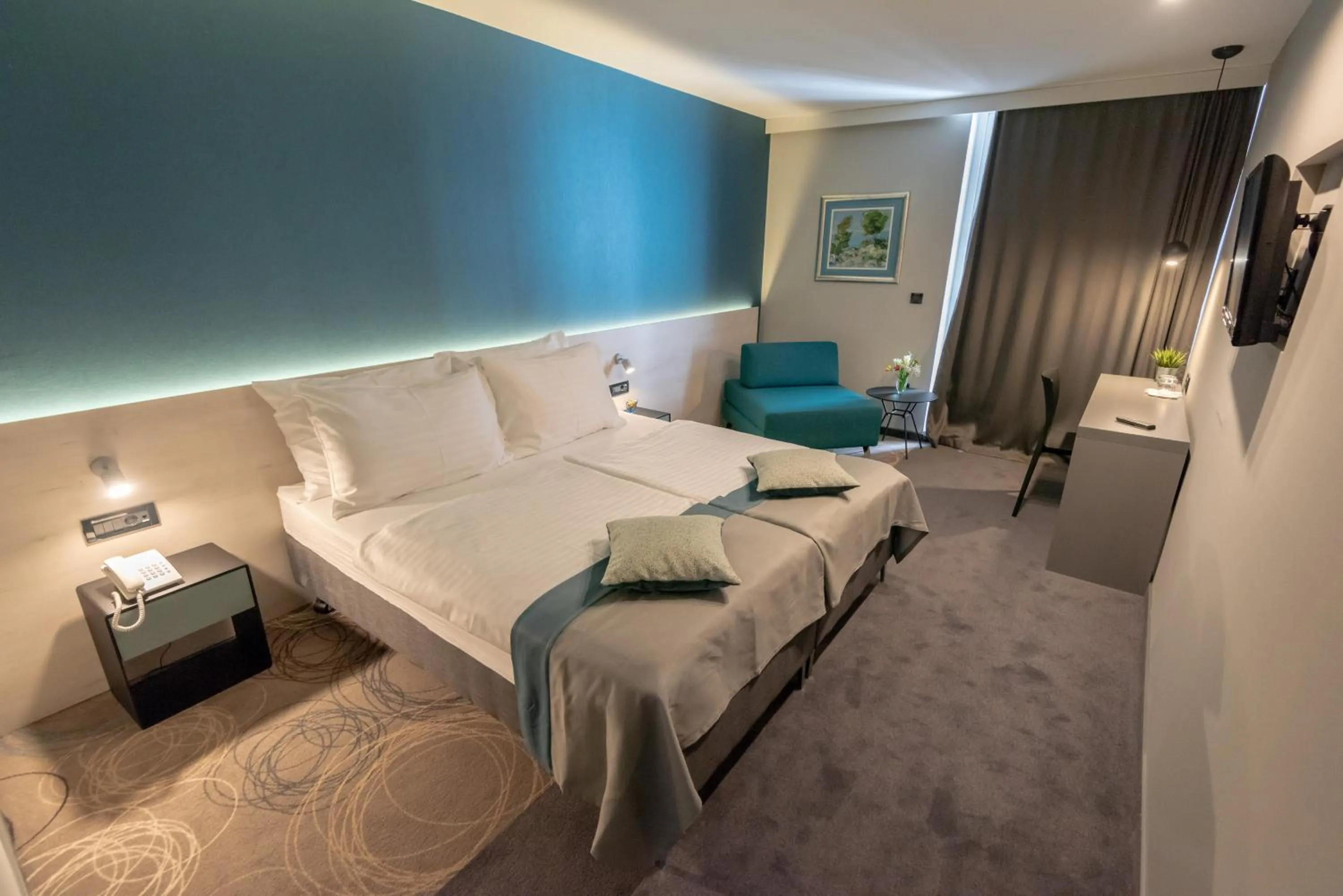 Superior Double or Twin Room with Balcony in Hotel Kolovare