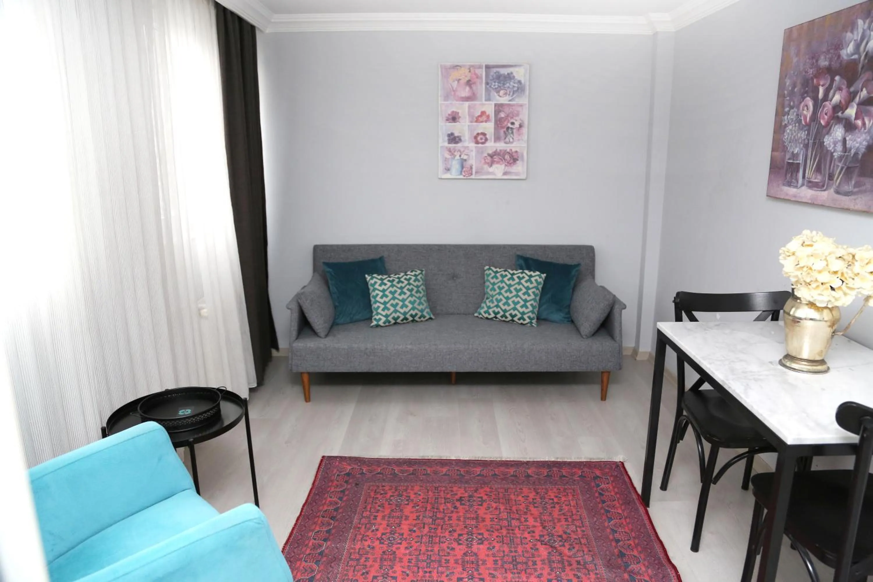 Superior One-Bedroom Apartment in Ditto Flats