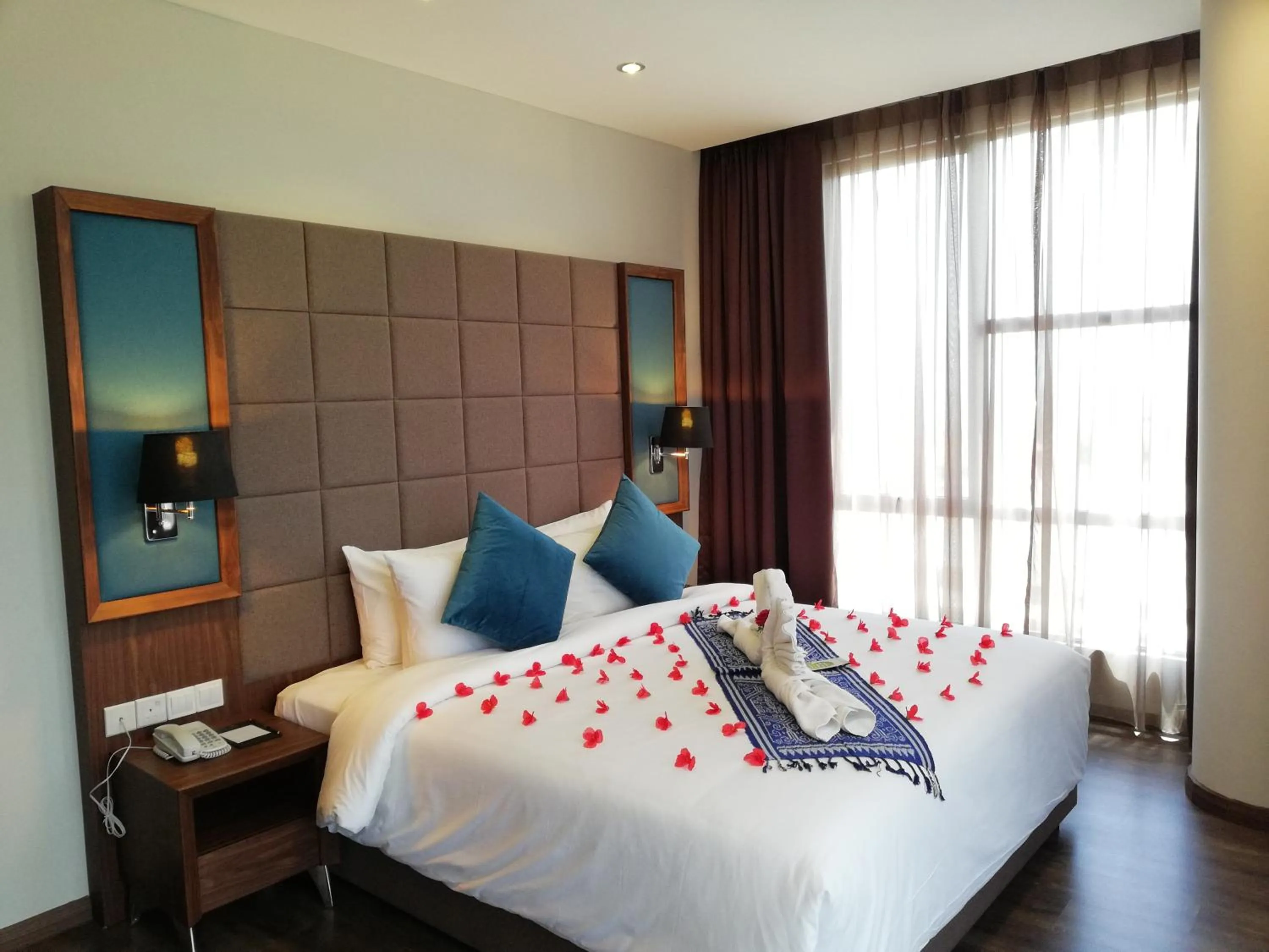 Junior Suite in Goldenbay Hotel