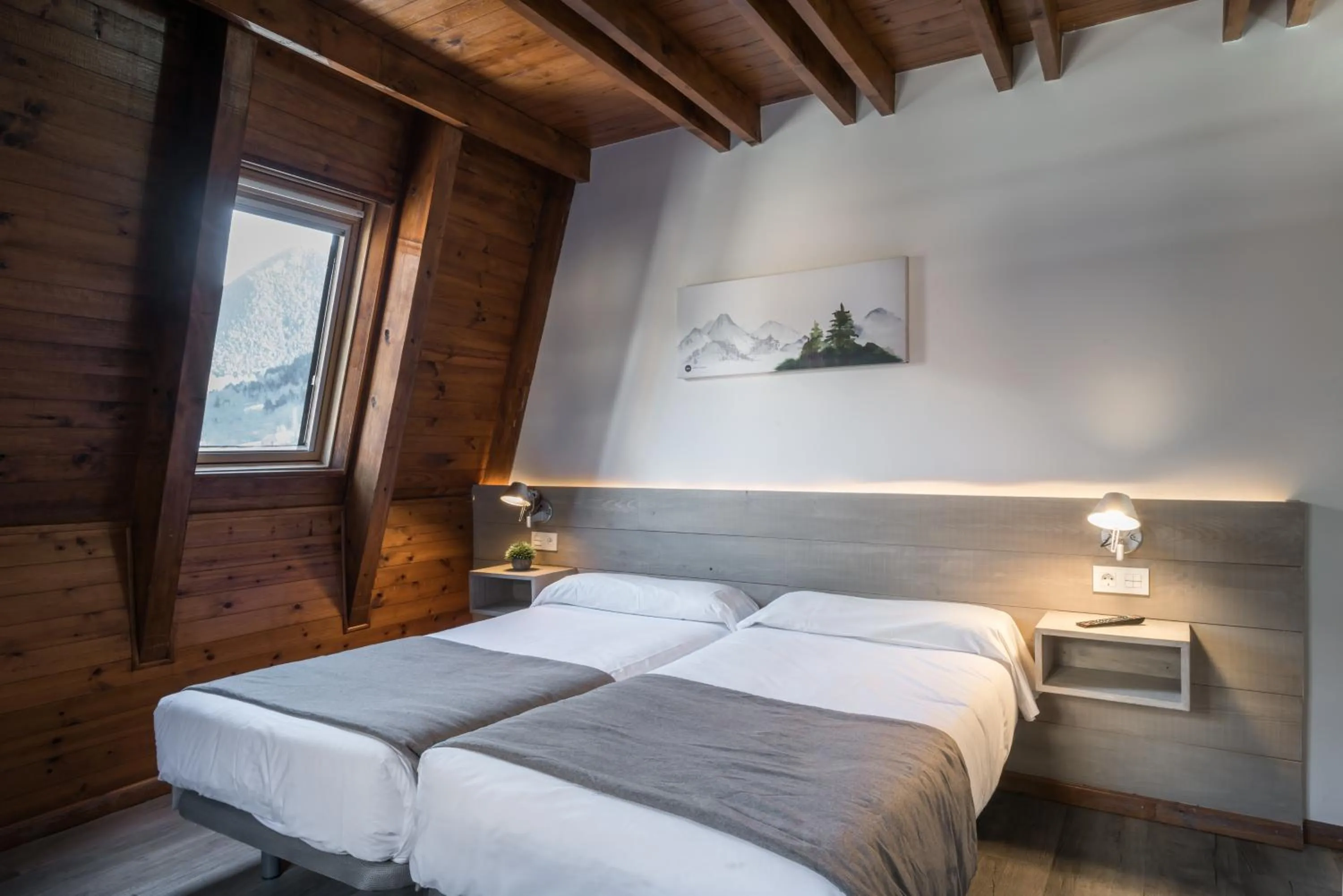 Twin Room with Extra Bed in Hotel SNÖ Mont Romies