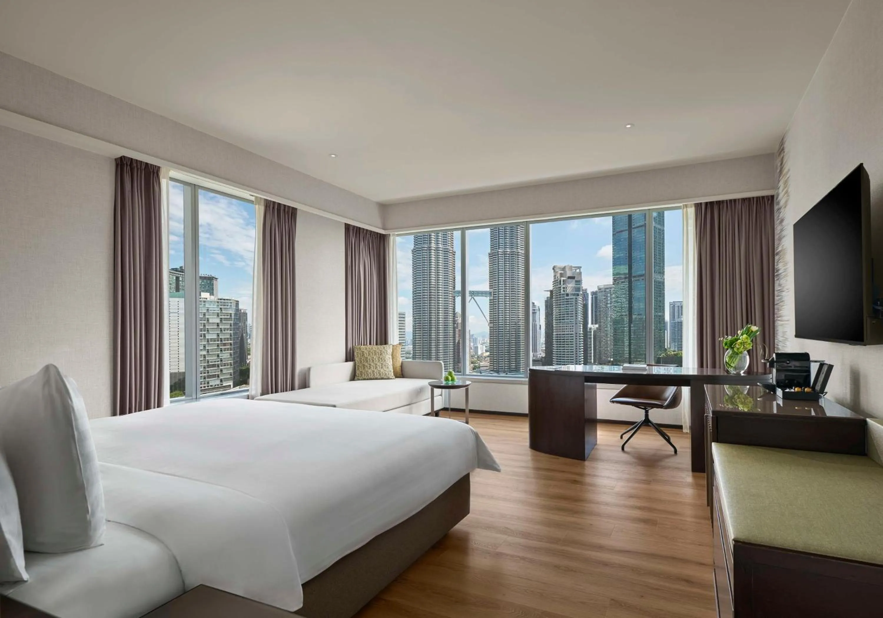 Traders Club Executive Twin Towers View Room (Newly Refurbished) in Traders Hotel, Kuala Lumpur