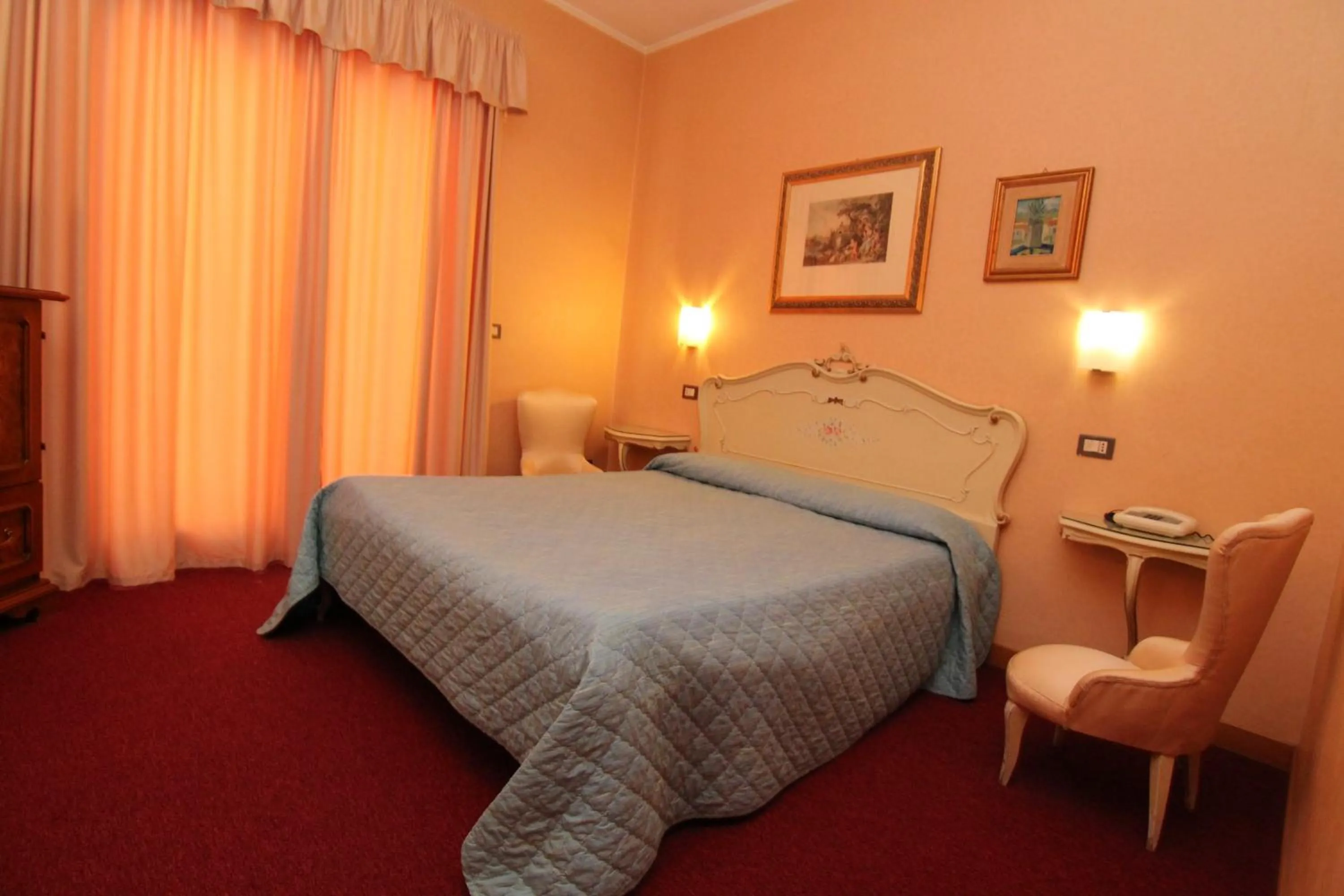 Apartment with Balcony in FILIPPONE HOTEL&RISTORANTE