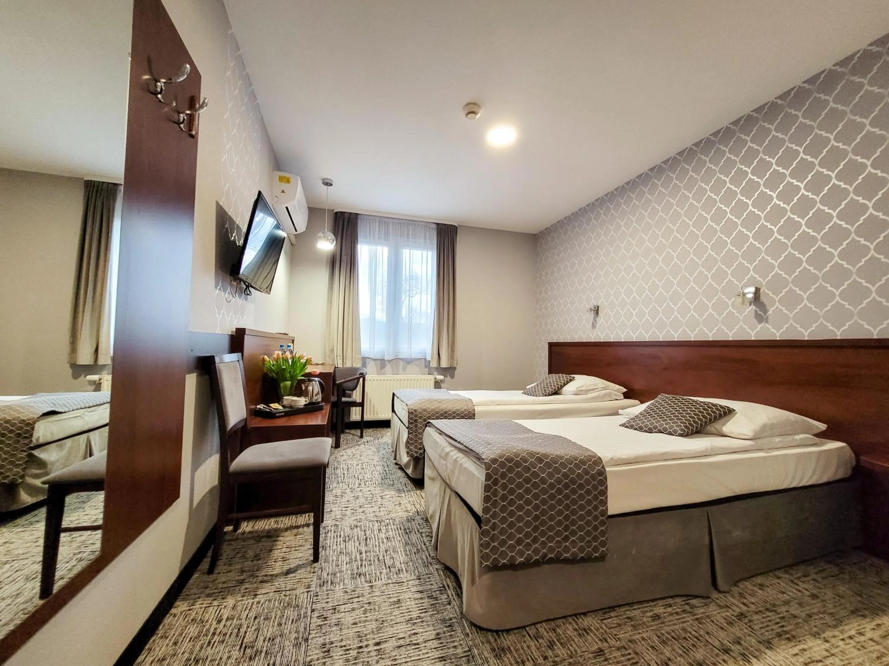 Standard Twin Room in Hotel Fero Express POKOJE KLIMATYZOWANE AC