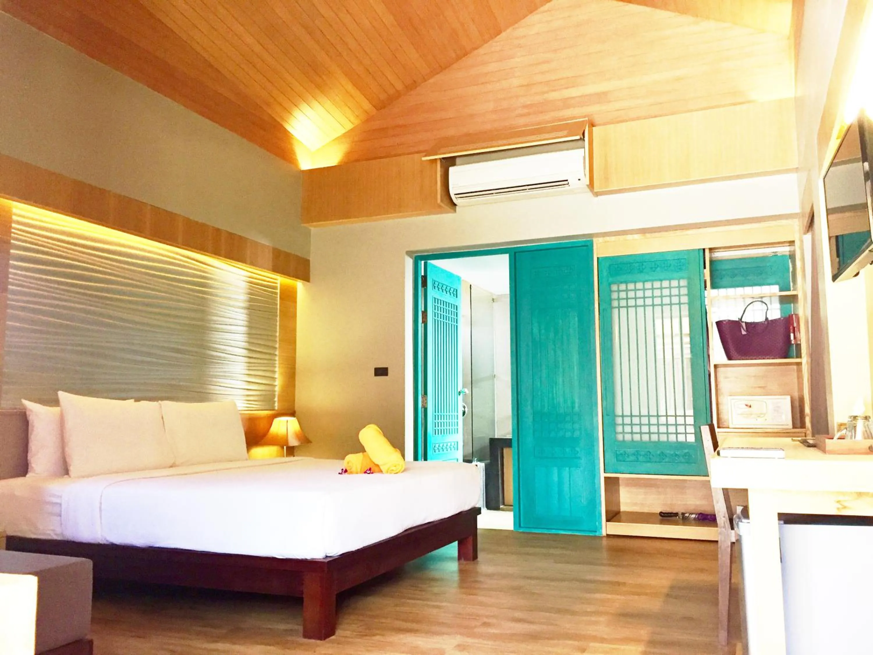 Deluxe Villa in Weekender Resort