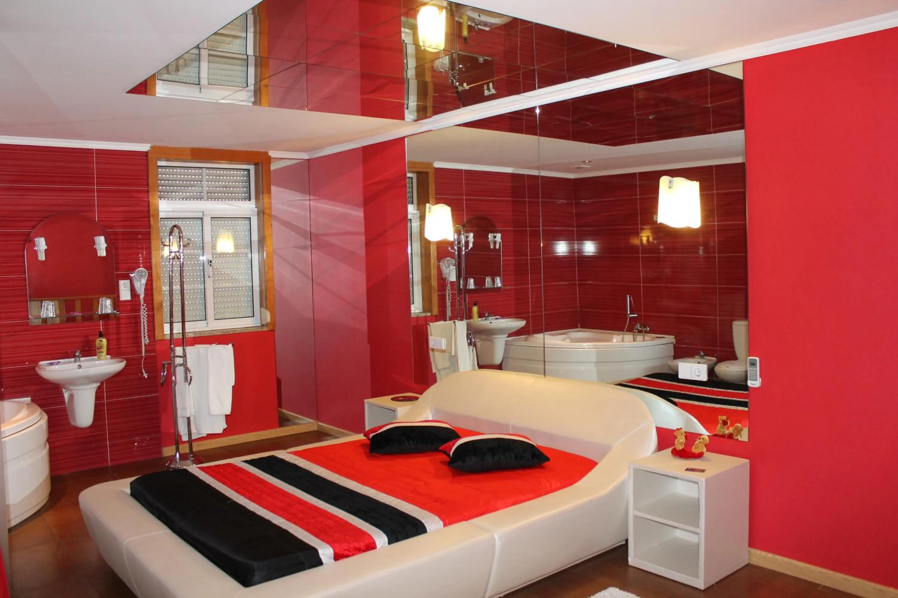 Superior Double Room in Monte Carlo Love Porto