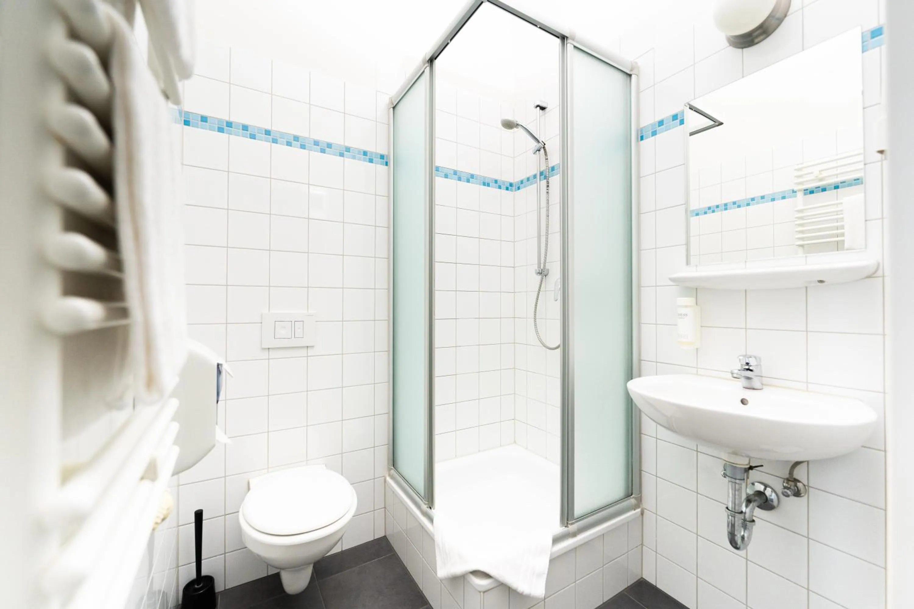 6-Bed Room in Industriepalast Berlin