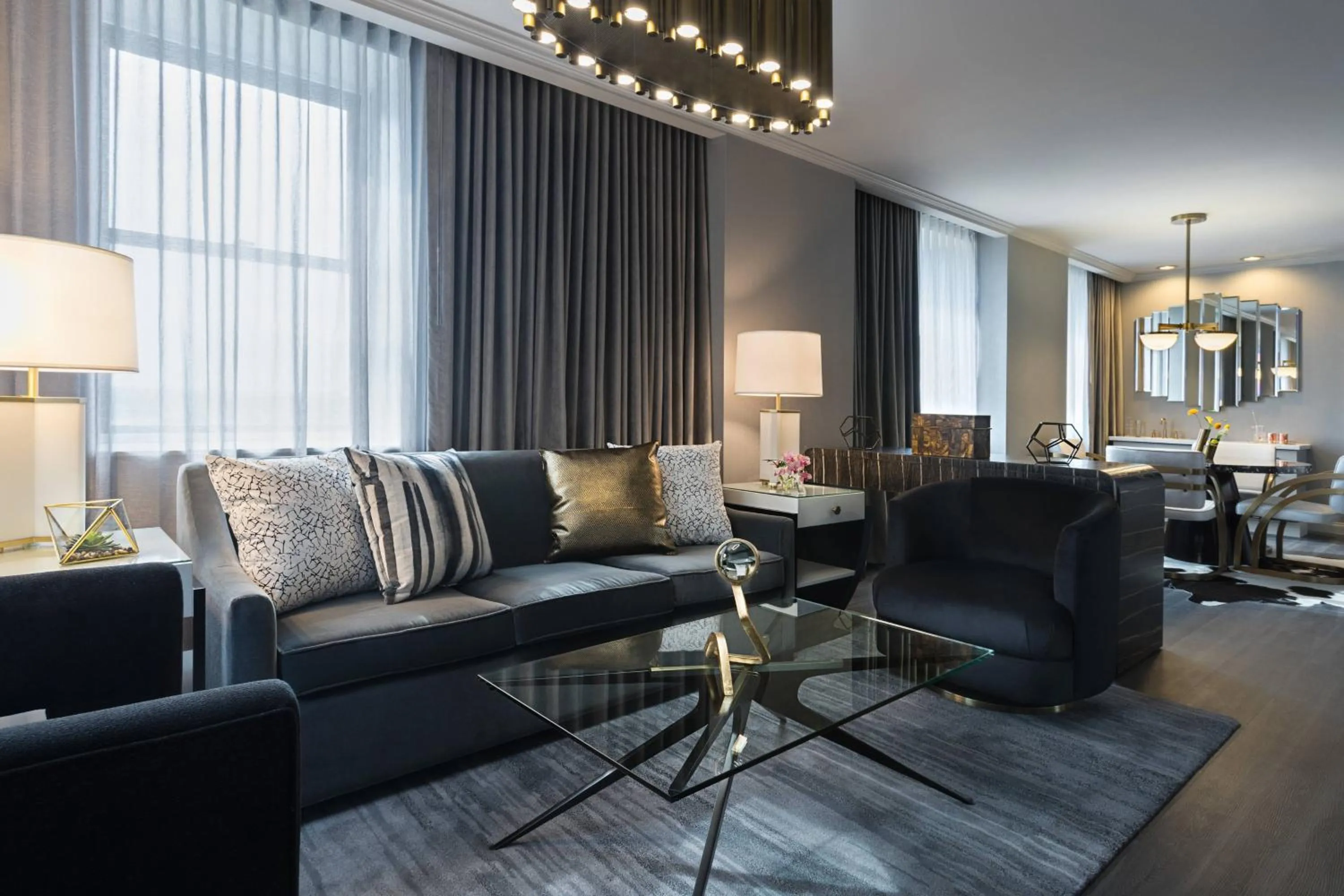 King Suite in Hotel LeVeque, Autograph Collection