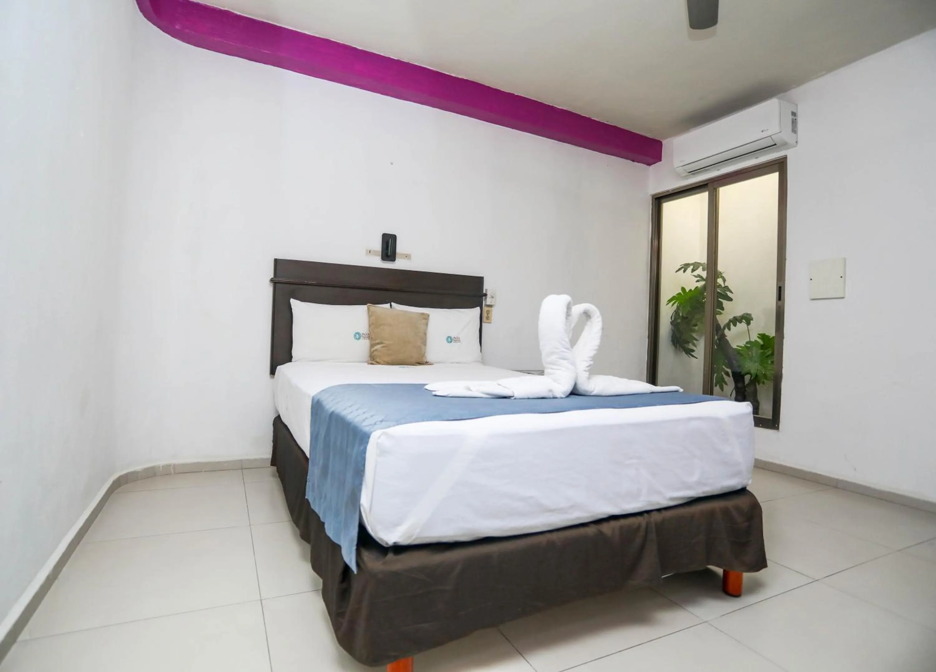 Standard Room - single occupancy in Pa´Xa Mama Hotel Boutique
