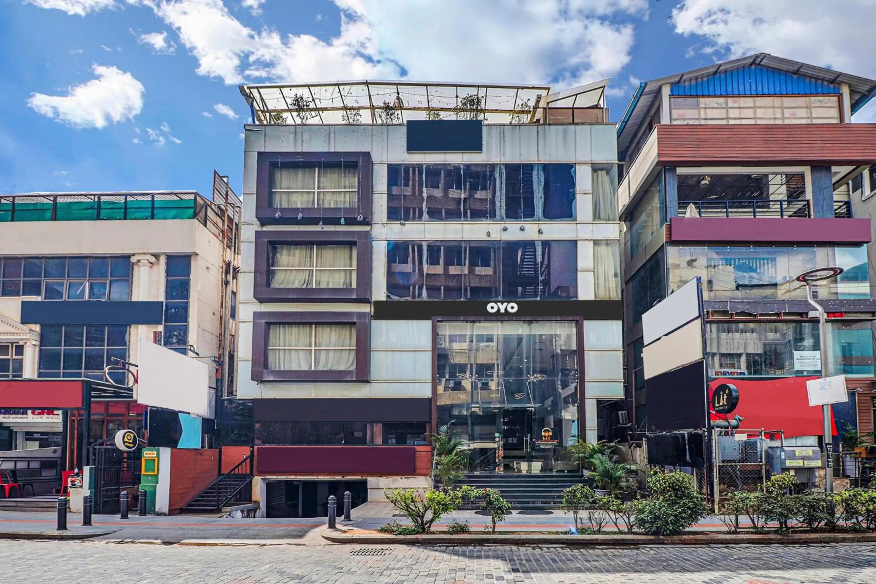 Collection O 29 Church's Inn Near Cubbon Park