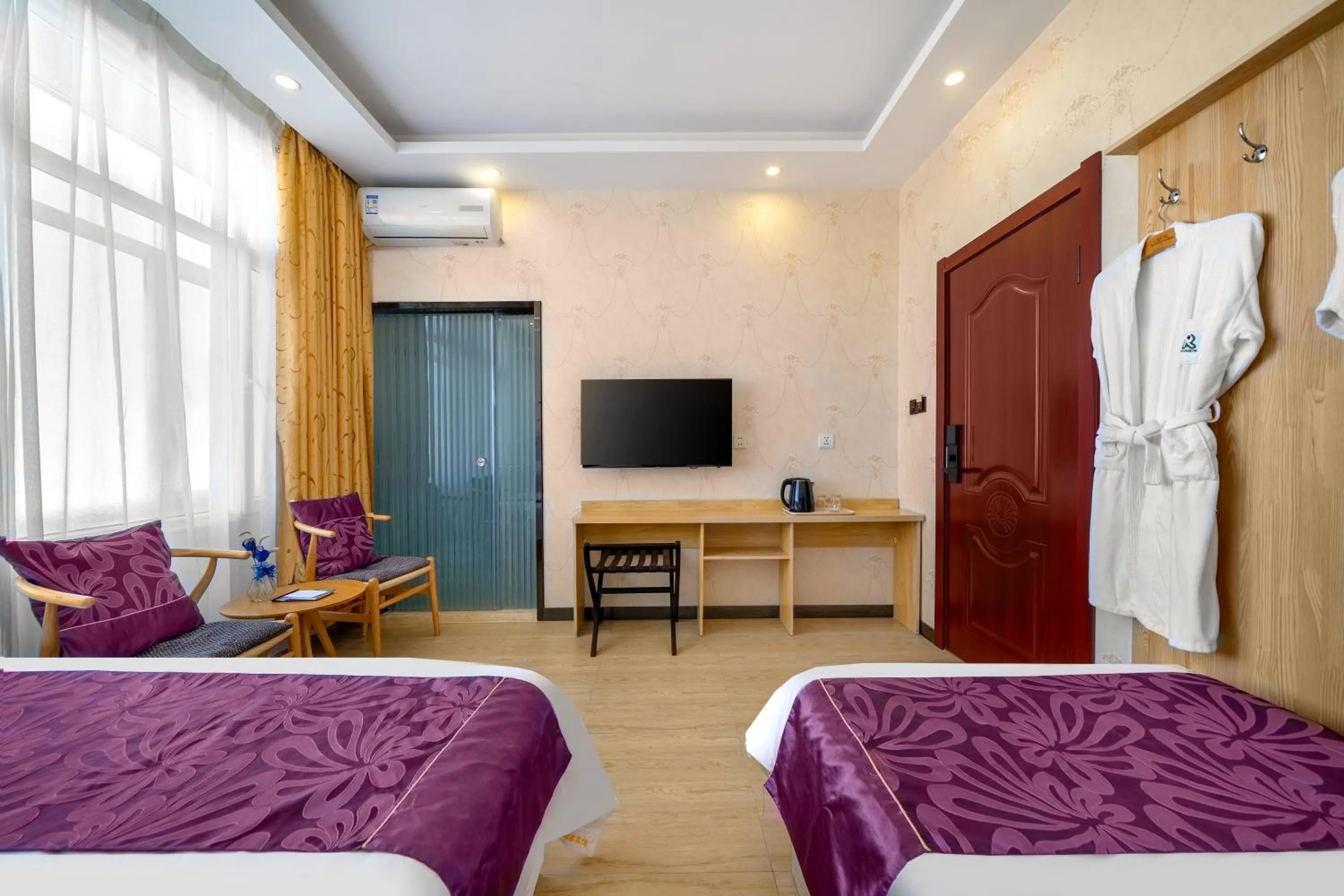 Standard Twin Room in XinQihang Hotel Harbin Taiping Airport