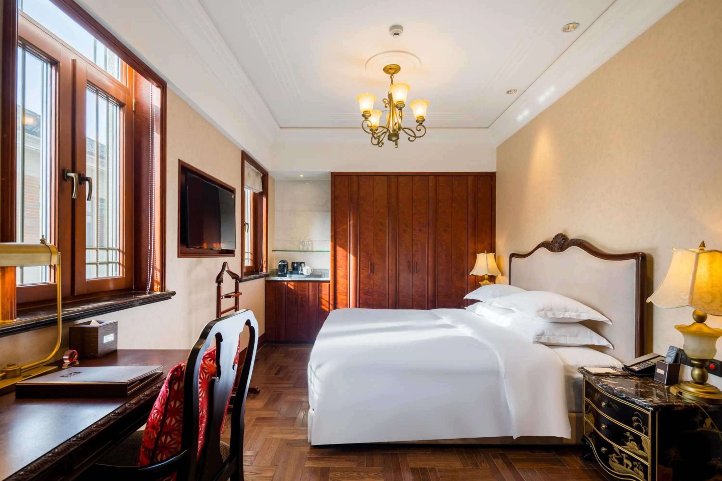 Business Double Room in Shanghai Donghu Hotel - Shanghai Style Garden House