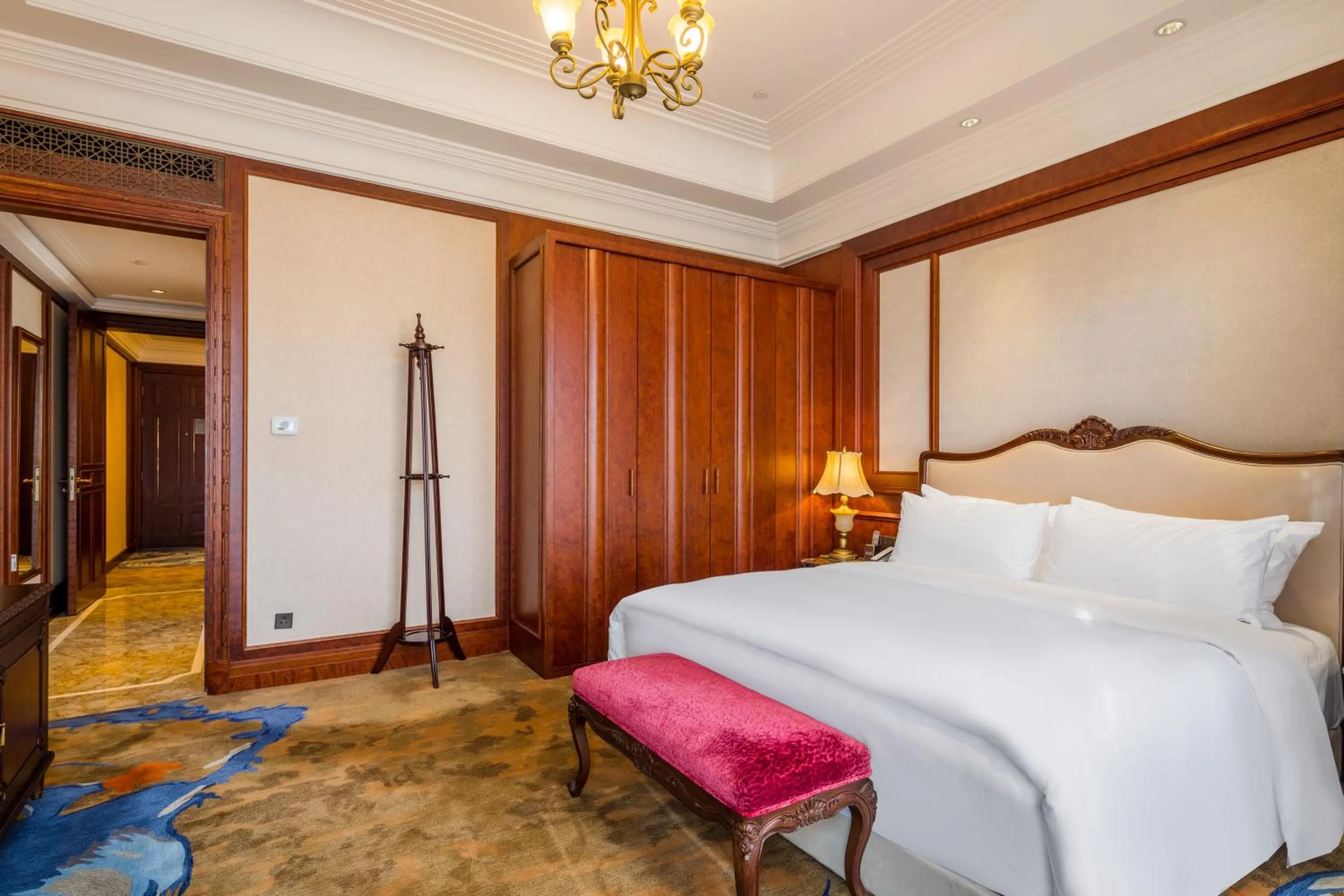 Suite with Garden View in Shanghai Donghu Hotel - Shanghai Style Garden House