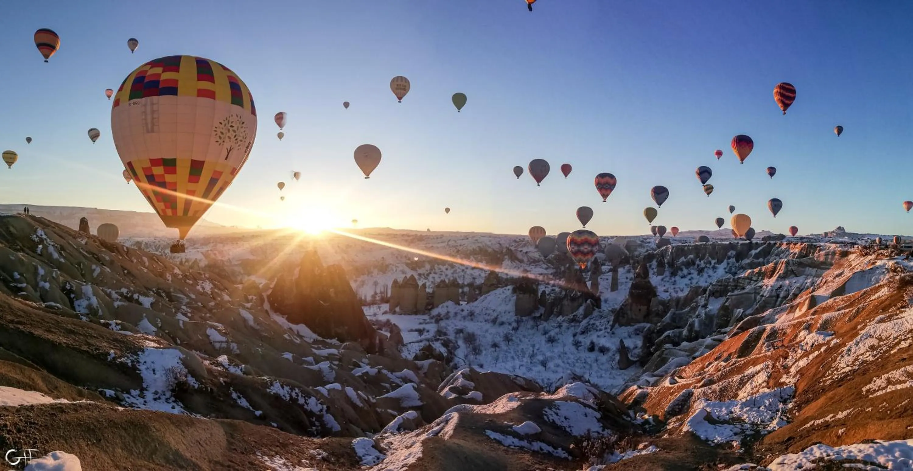 Triple Room with Private Bathroom in Sun Rise View Hotel