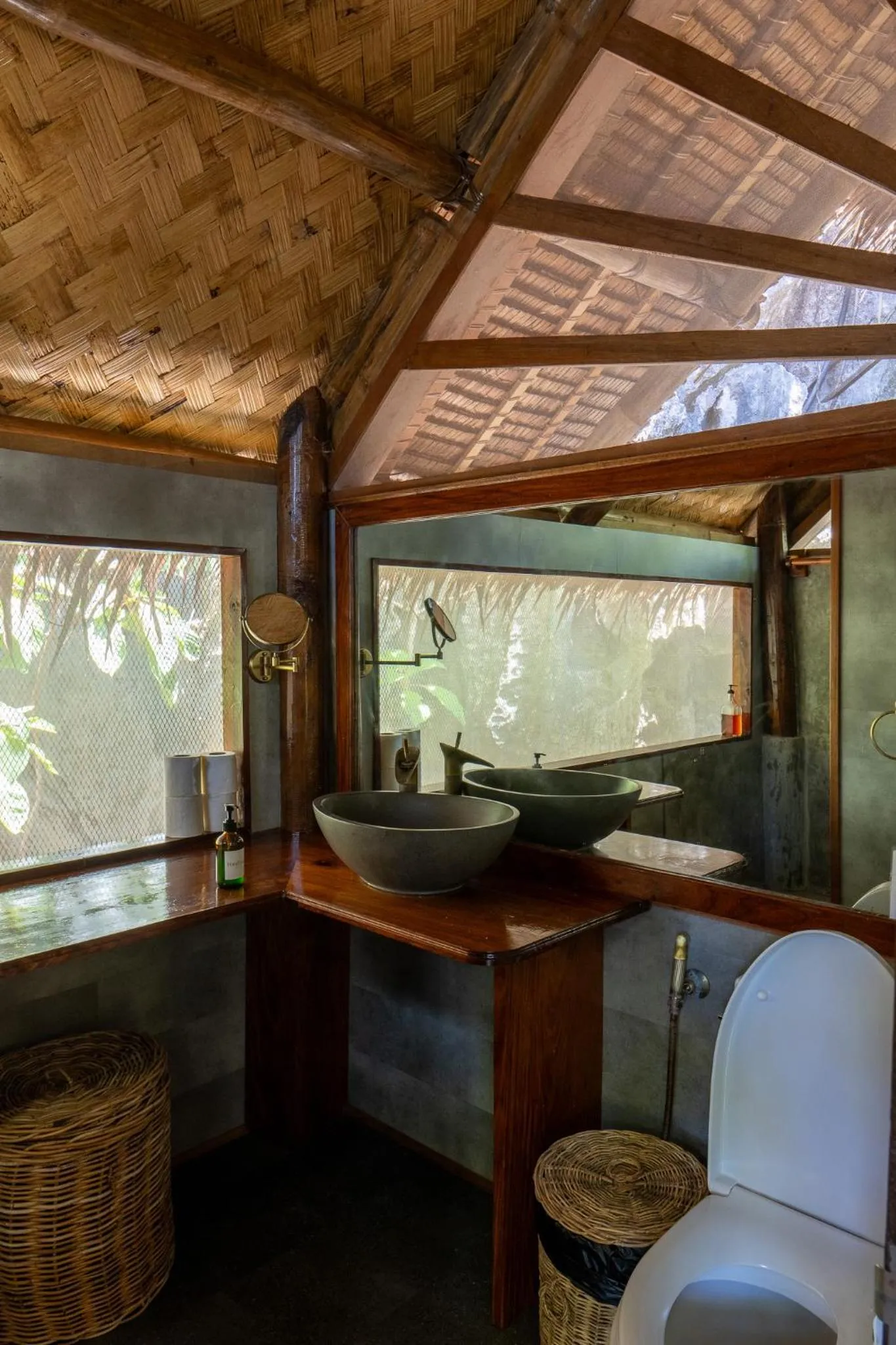 Lambingam Villa in Sangat Island Dive Resort