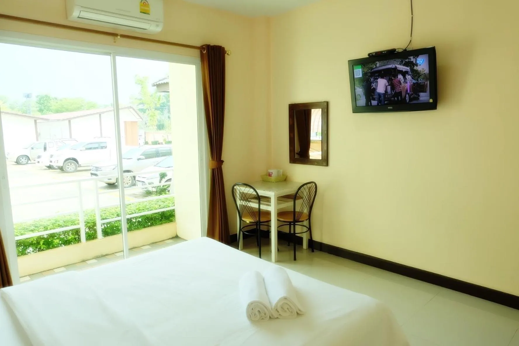 Deluxe Twin Room in Sakaeogarden Hotel