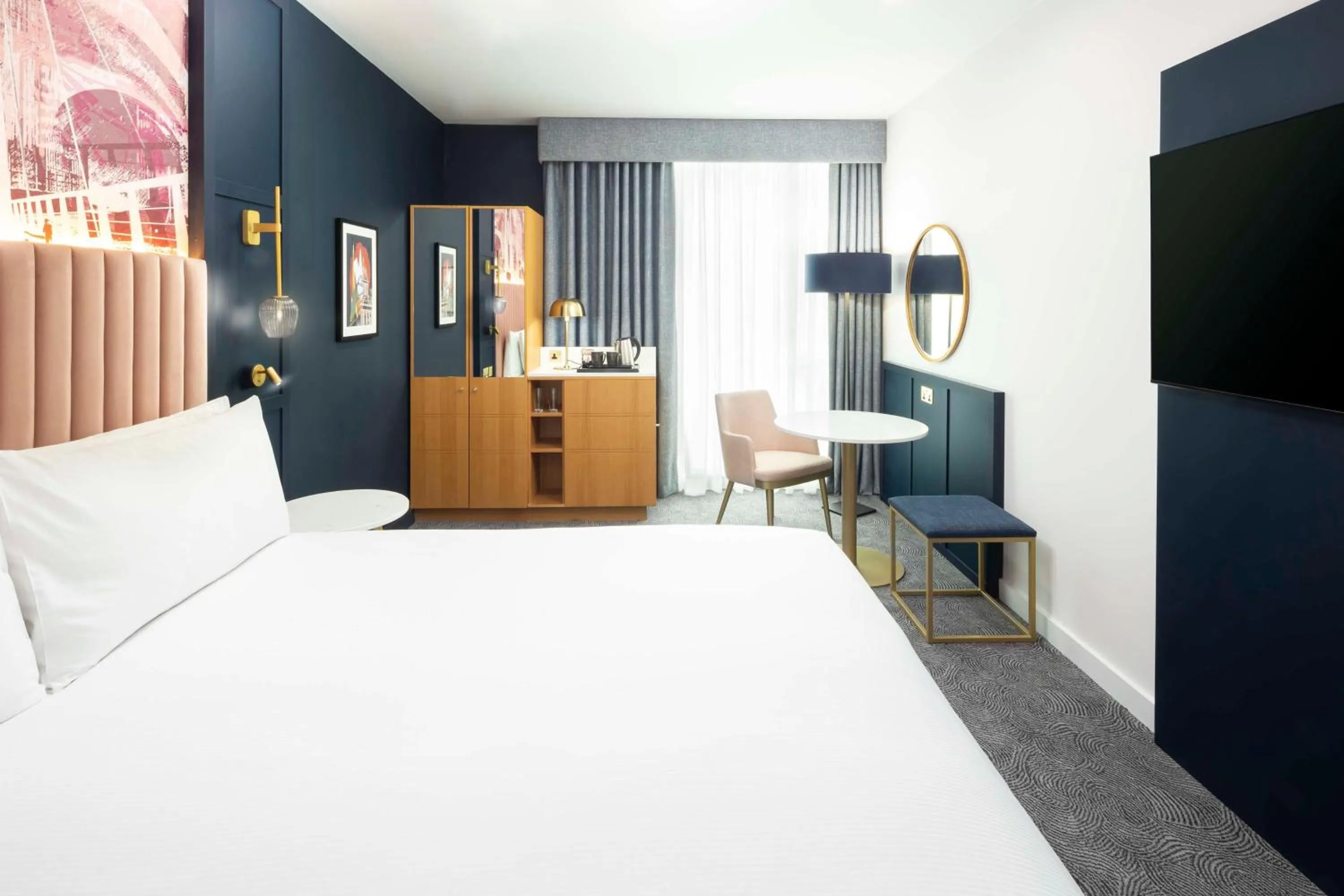 King Guest Room in DoubleTree by Hilton Leeds