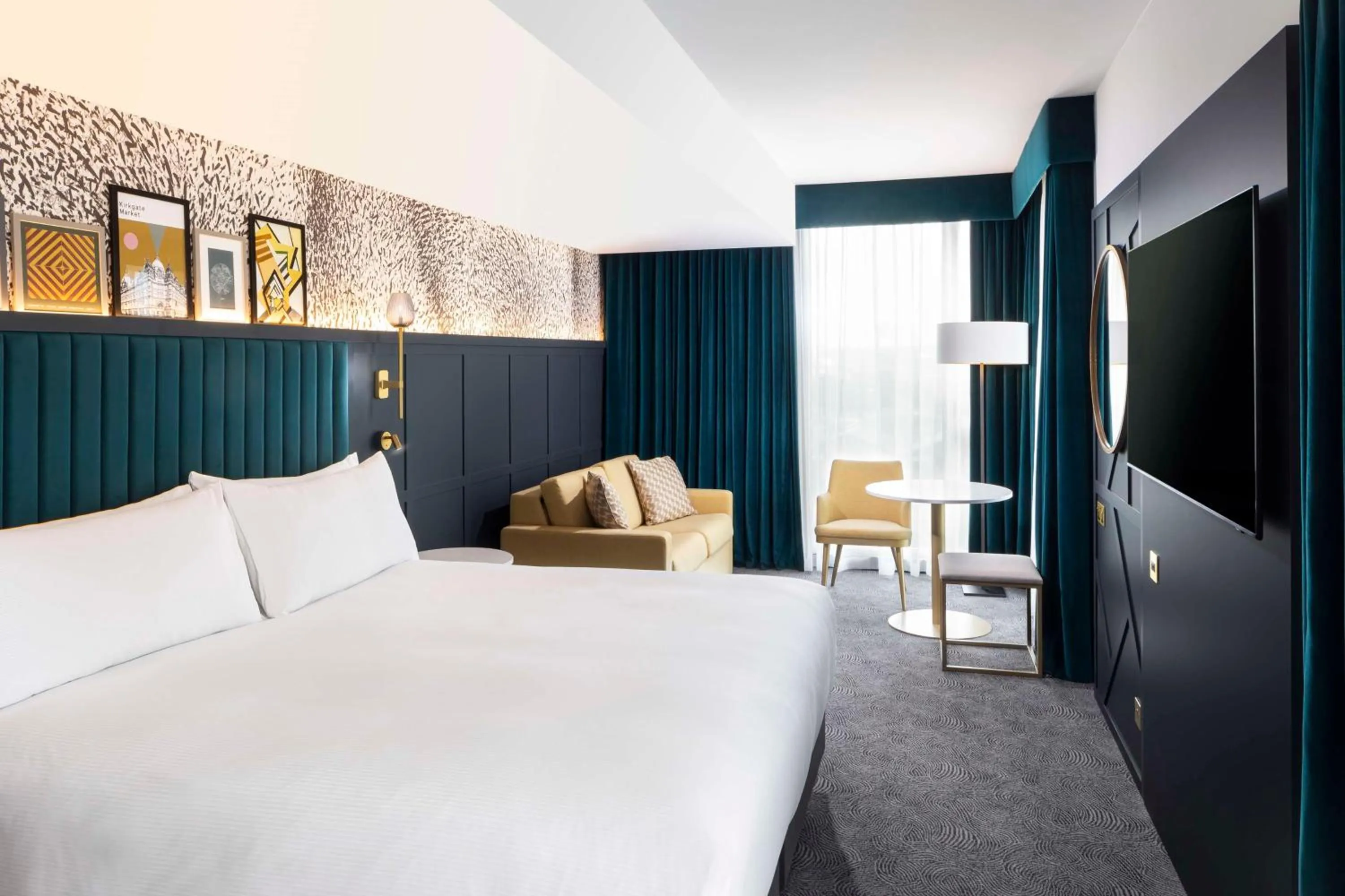 Junior Suite in DoubleTree by Hilton Leeds