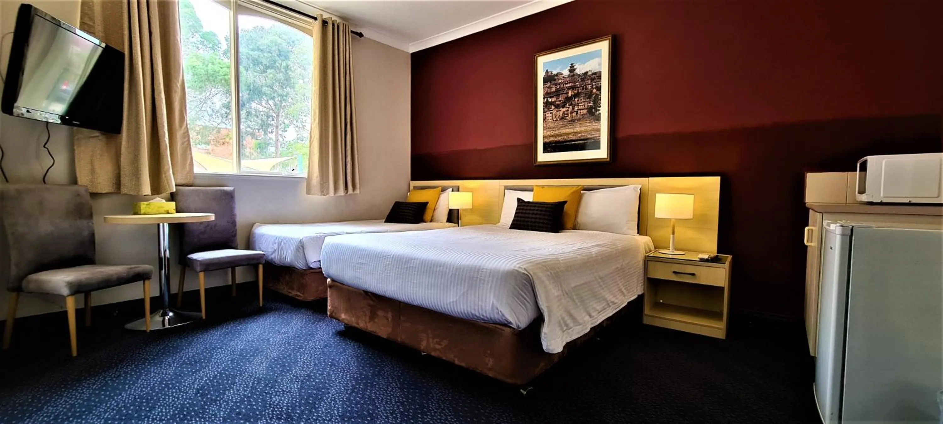 Deluxe Twin Room in Brunswick Tower Hotel