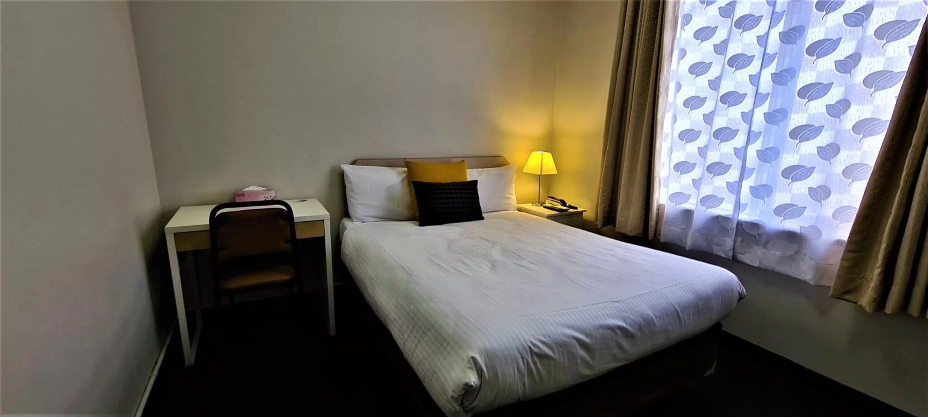 Budget Double Room in Brunswick Tower Hotel