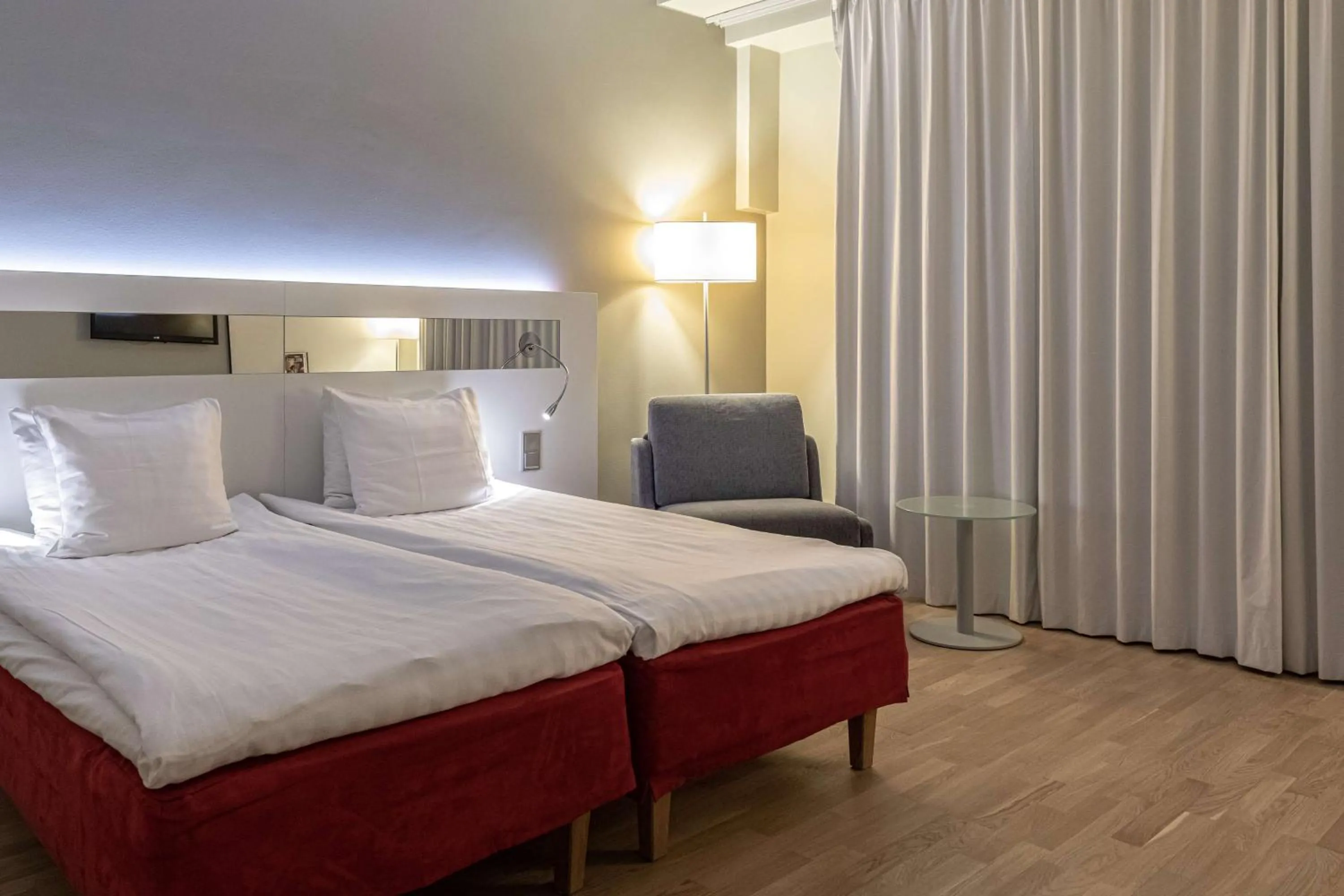 Family Three without window in Scandic Kaisaniemi