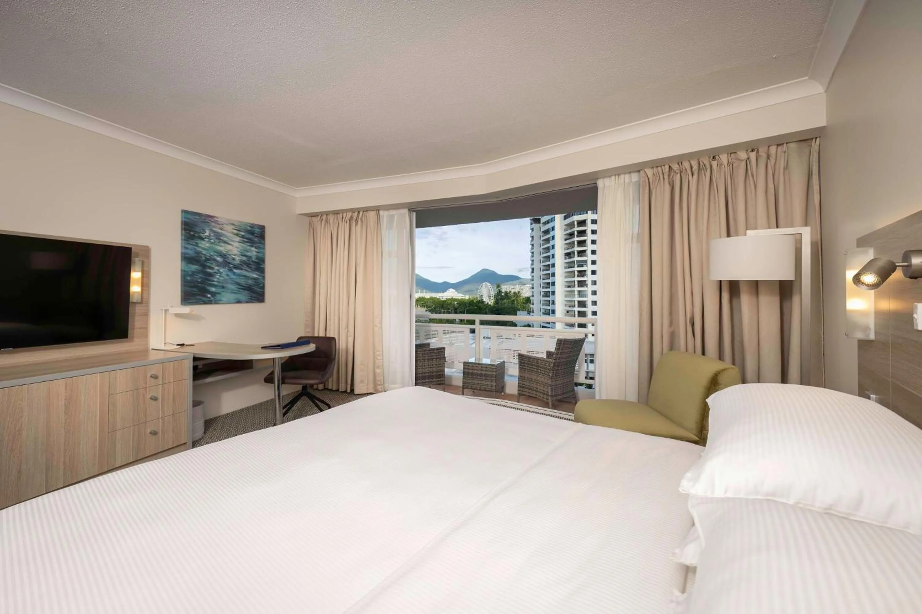 Superior King Room with Balcony in DoubleTree by Hilton Cairns
