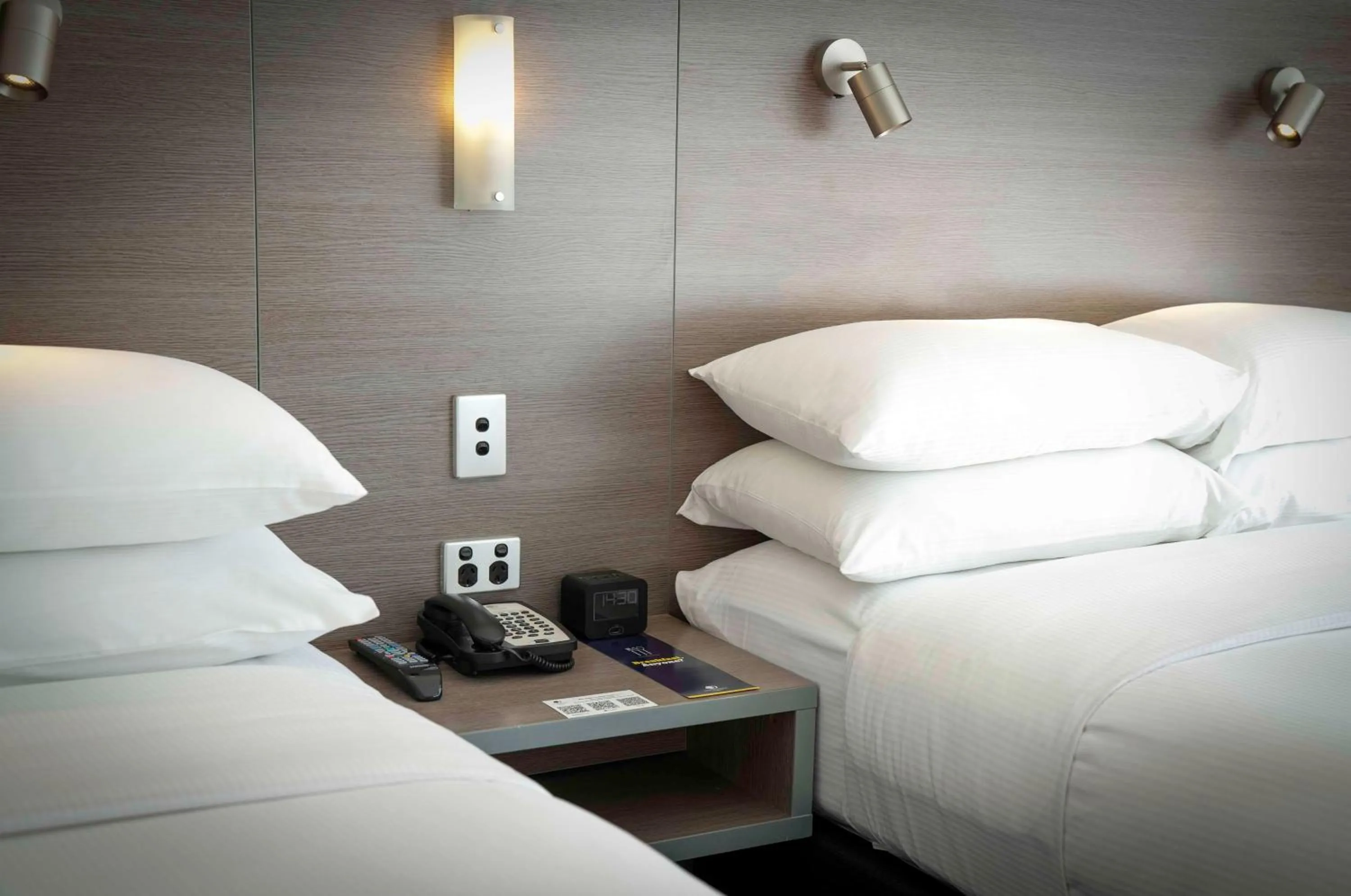 Double Room with Two Double Beds in DoubleTree by Hilton Cairns