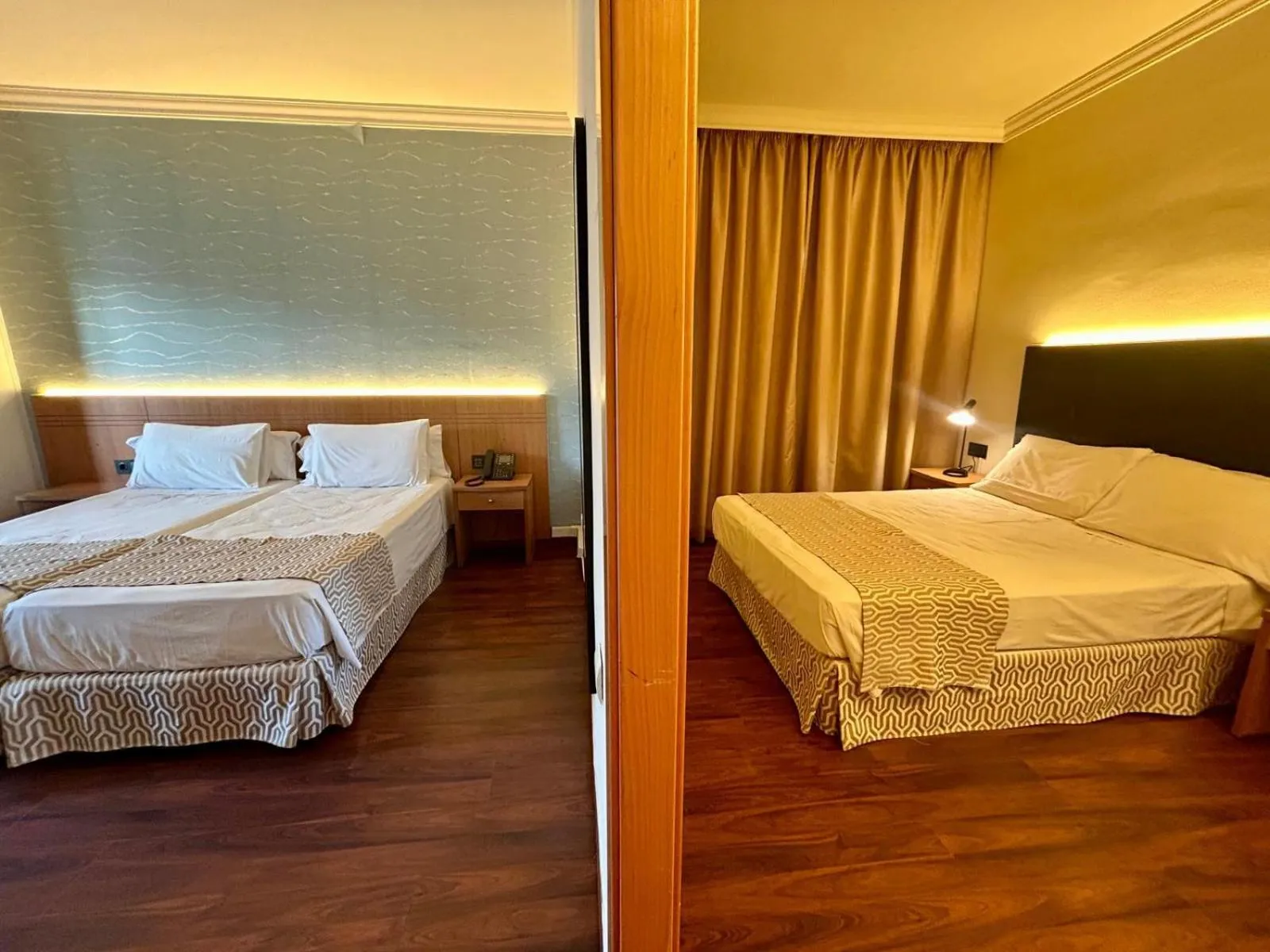 Quadruple Room with Balcony in Hotel Santa Rosa