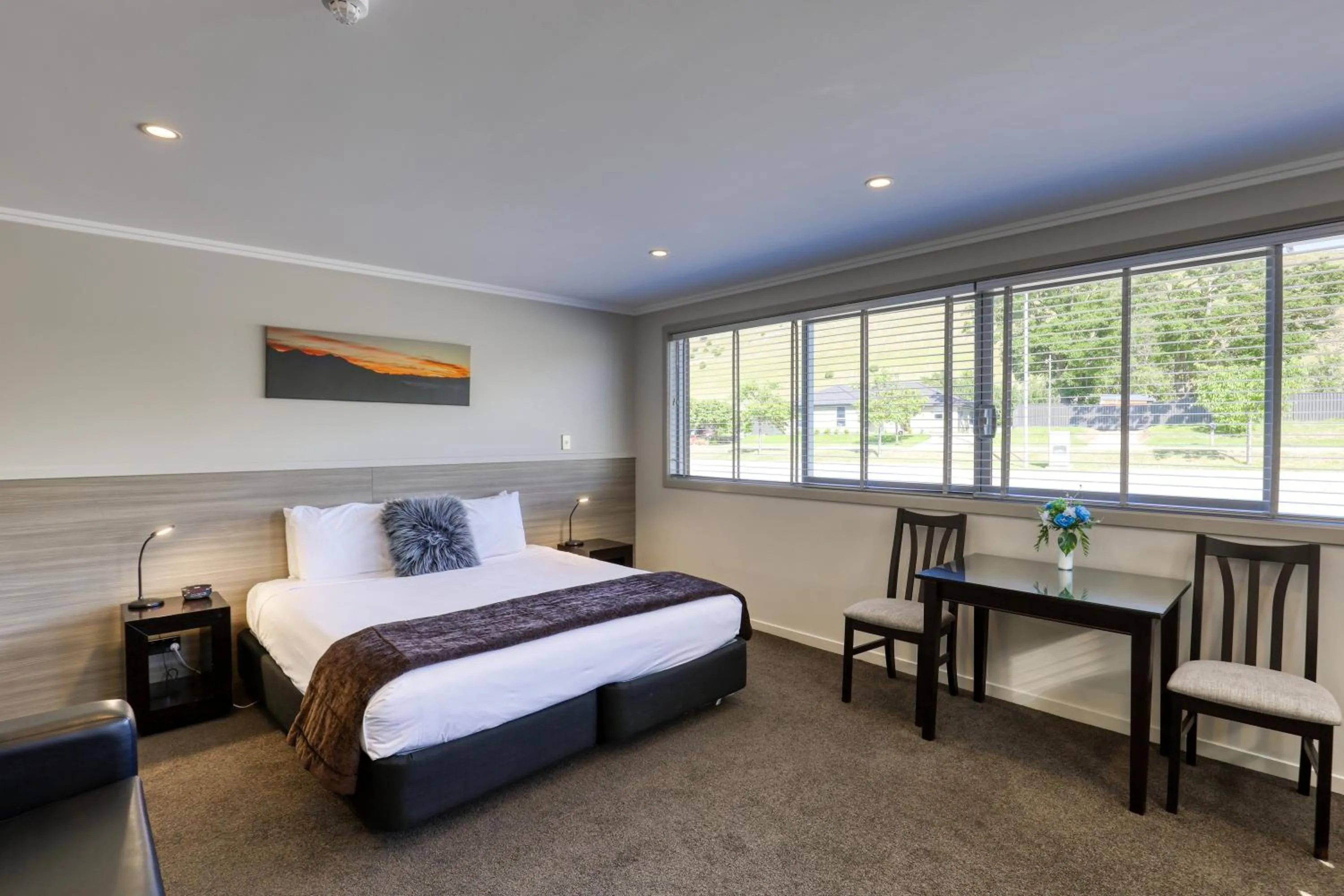 Mountain View Studio - Ground Floor in Marsden Lake Resort Central Otago