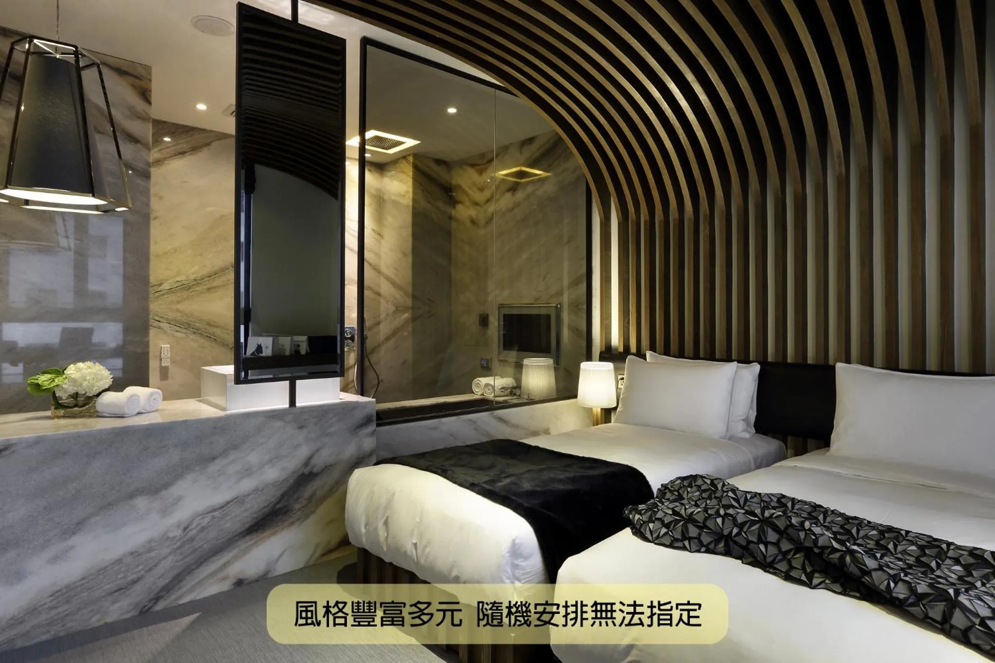 Standard Twin Room in Boda Hotel