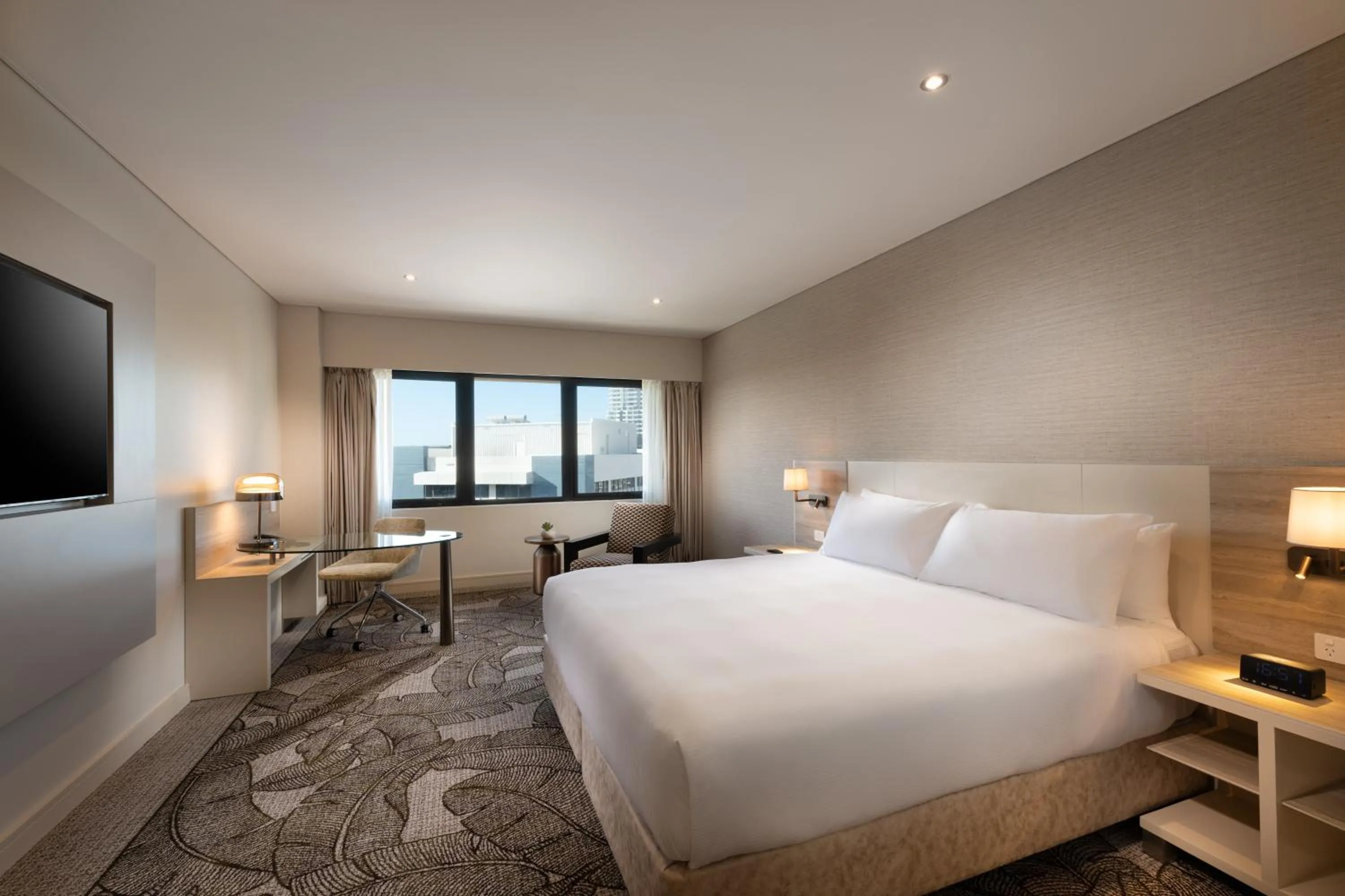 King Guest Room in Hilton Darwin