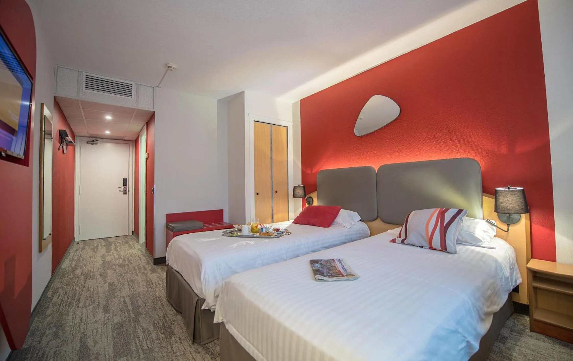 Superior Twin Room in Promotel