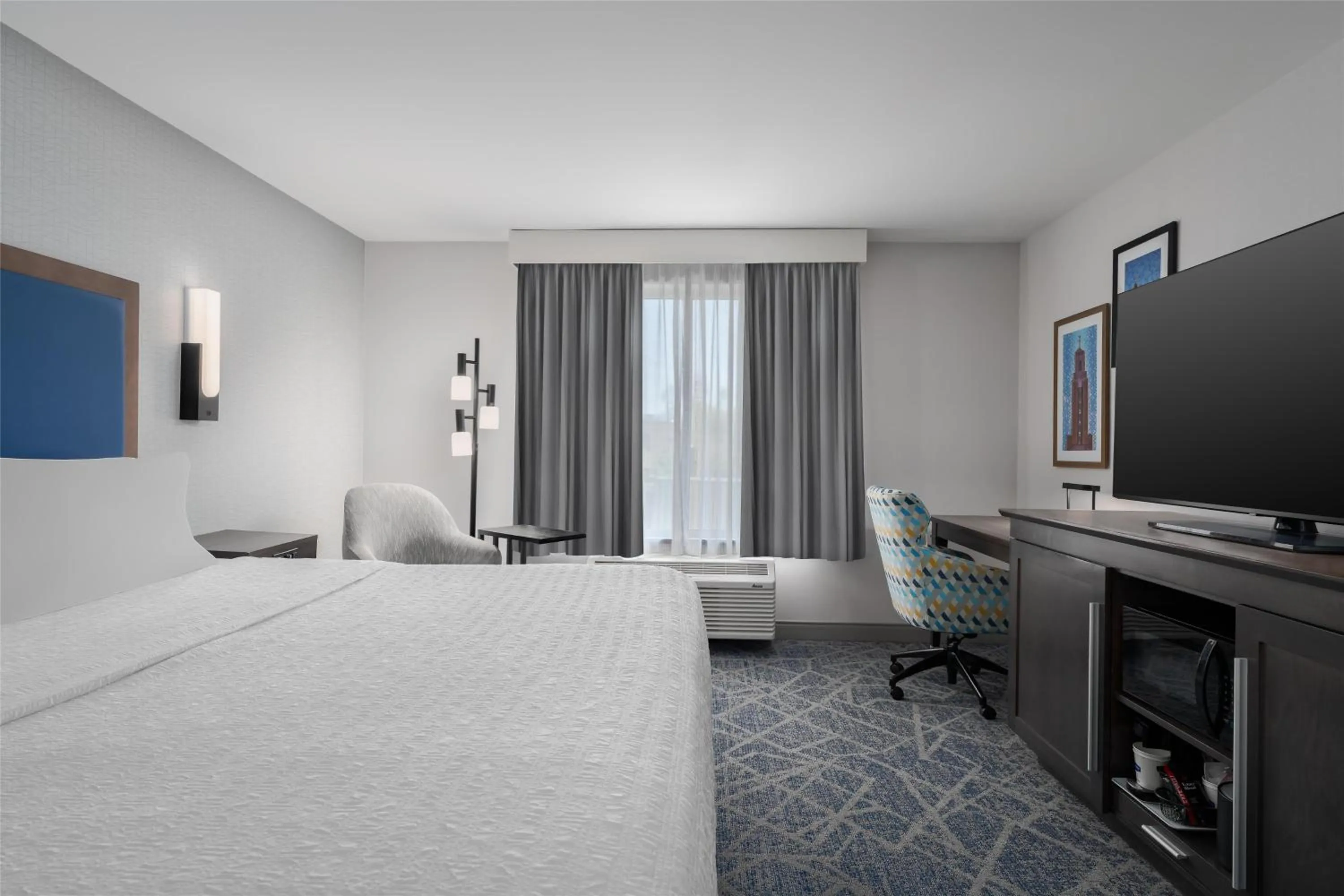 King Room - Non-Smoking in Hampton Inn-Pawtucket, RI