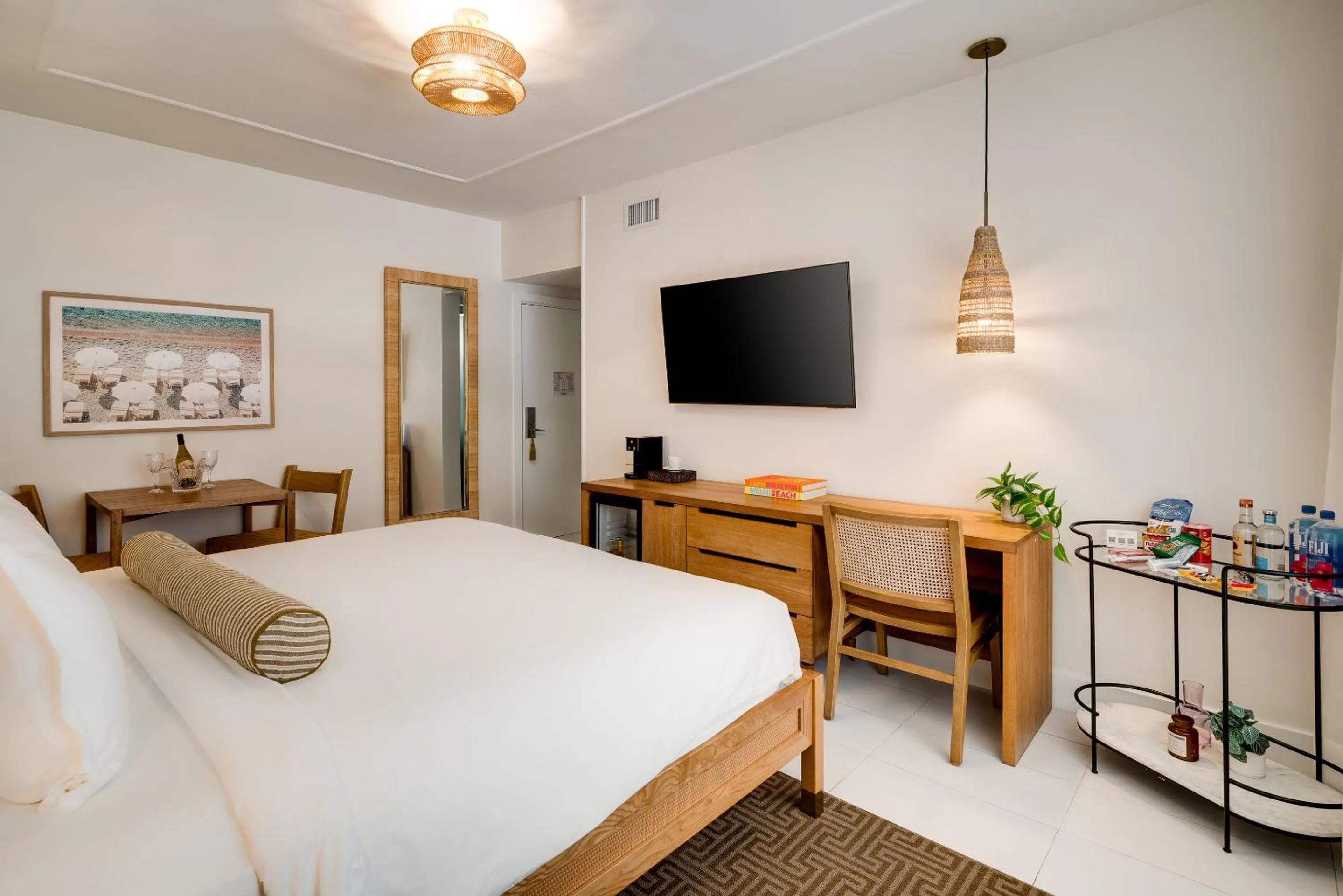 Deluxe Park View King Room in South Beach Hotel