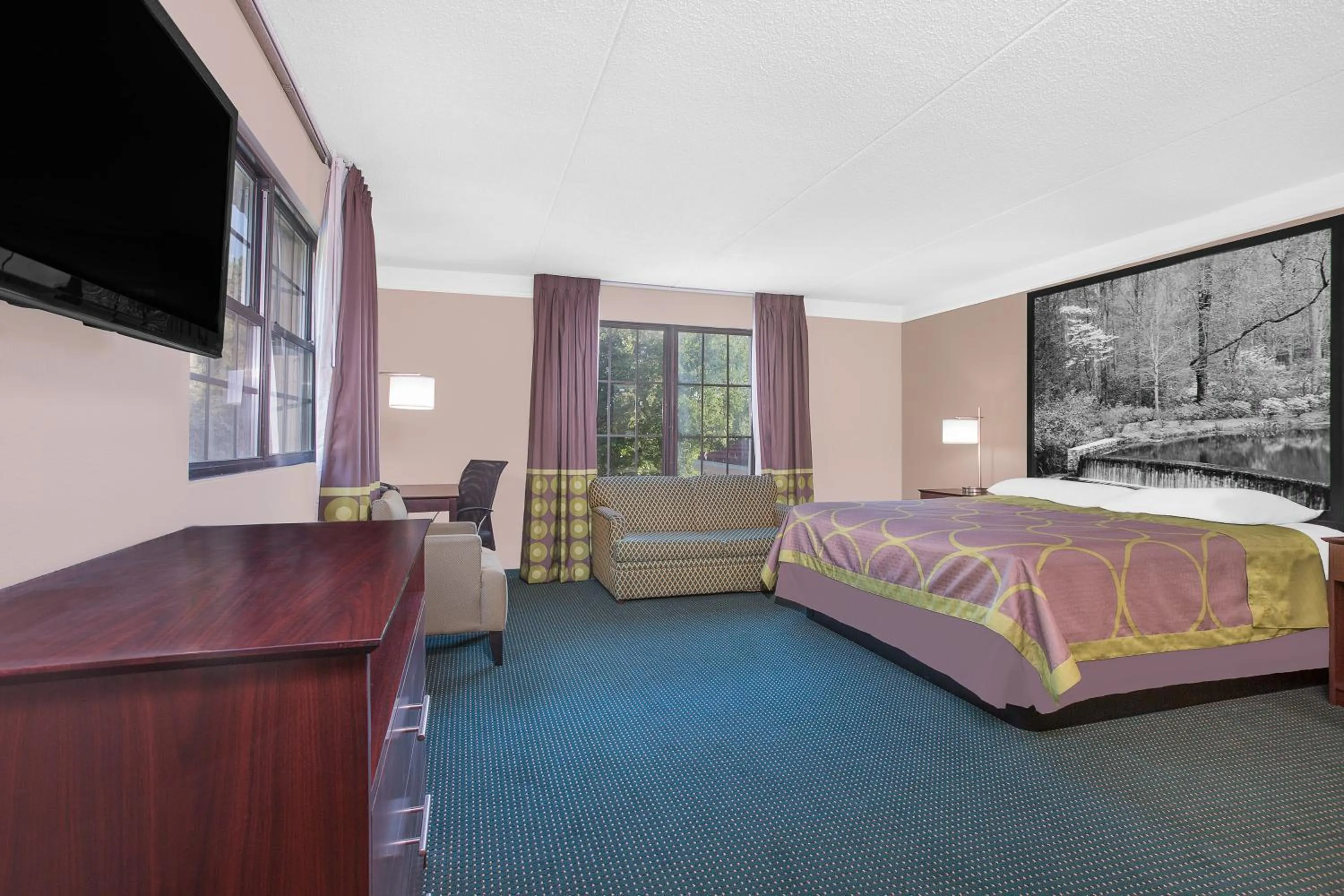King Studio Suite - Non-Smoking in Super 8 by Wyndham Austell/Six Flags