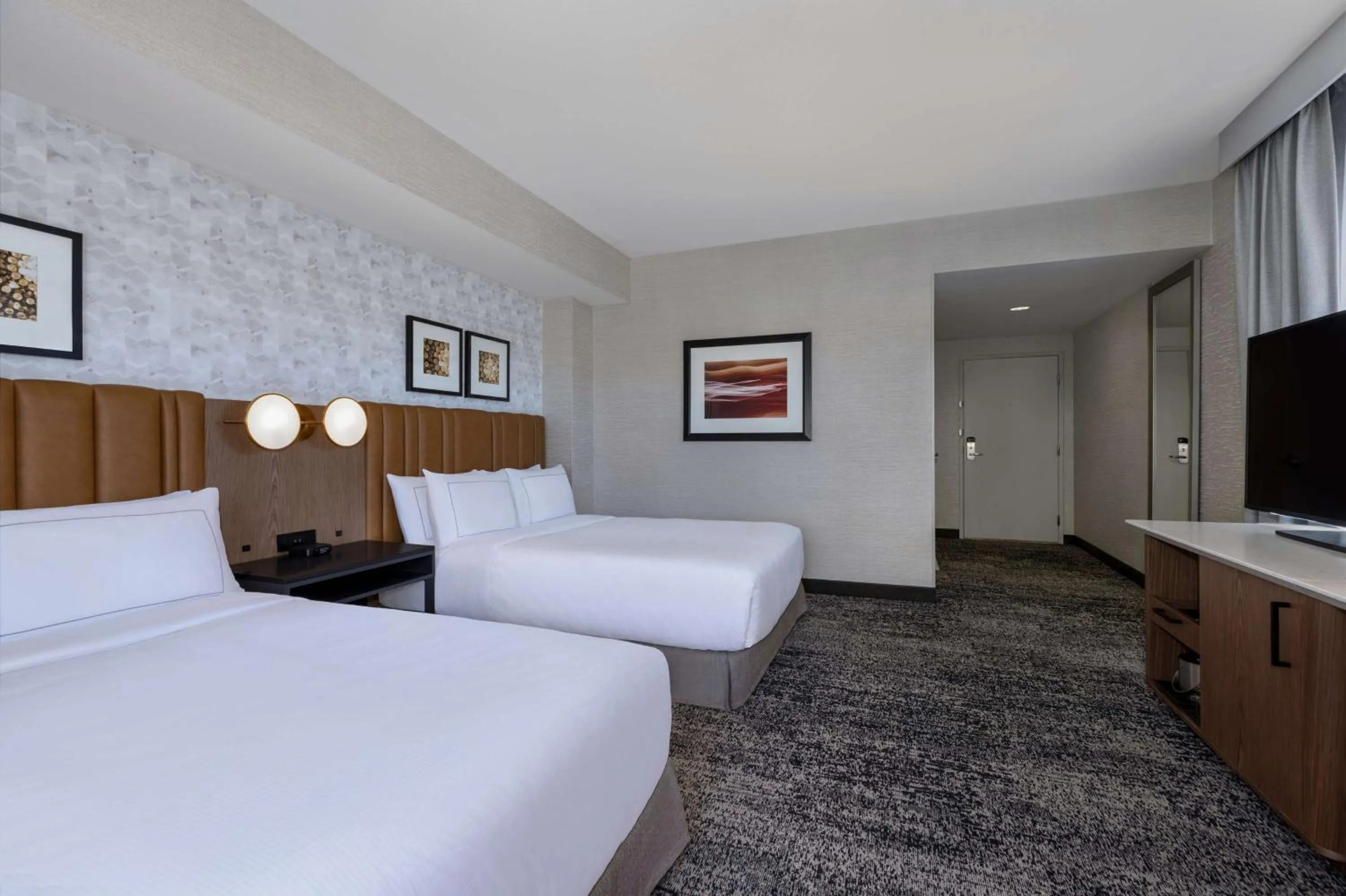 Queen Room with Two Queen Beds - Mobility/Hearing Accessible in DoubleTree by Hilton Las Vegas East Flamingo