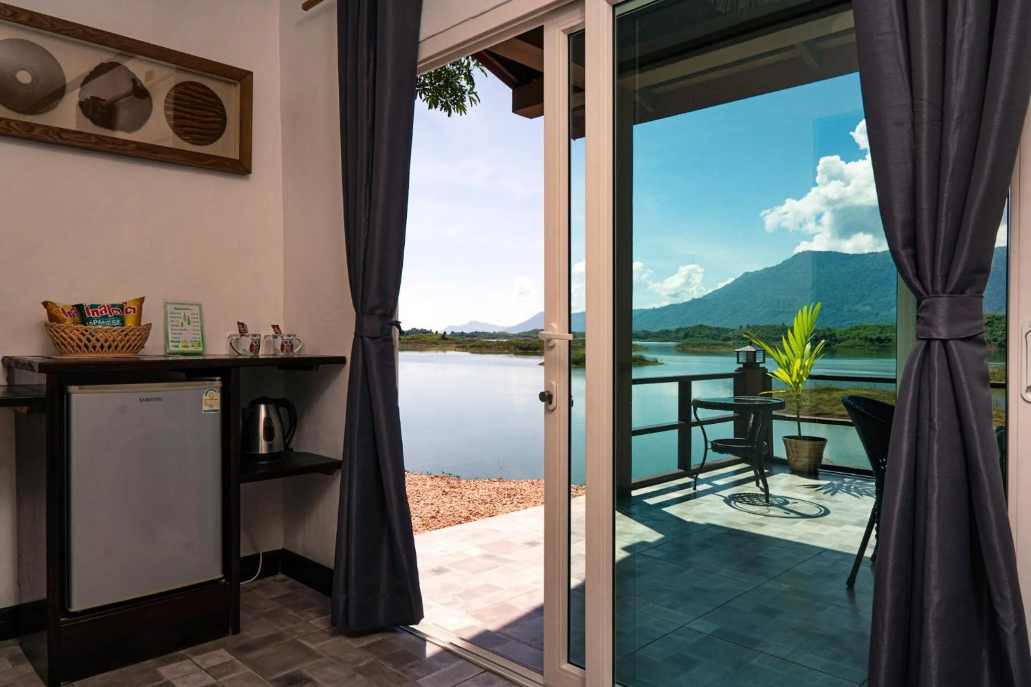 Double Room with Lake View in Green View Resort